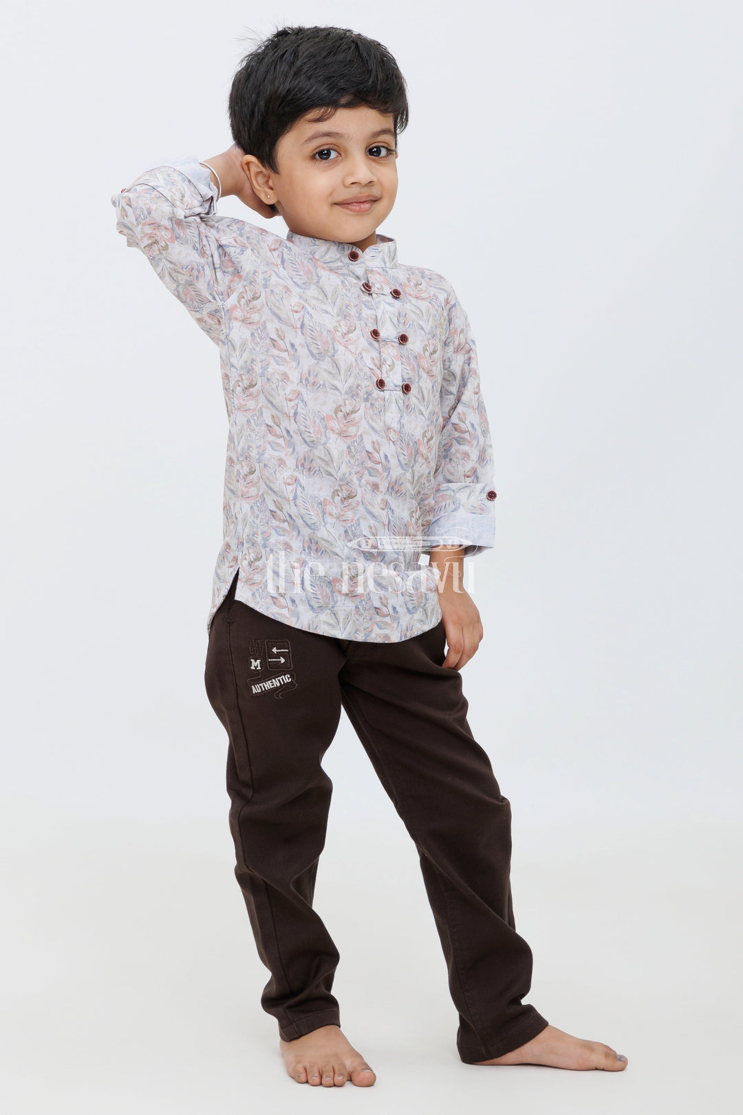 The Nesavu Boys Casual Set Boys Multicolor Floral Print Shirt with Black Slim-Fit Pants - Effortless Casual Look Nesavu 16 (1Y) / Multicolor BCS147A-16 Nesavu Boys Black Slim-Fit Pants Floral Print Shirt - Sophisticated Semi-Casual Set