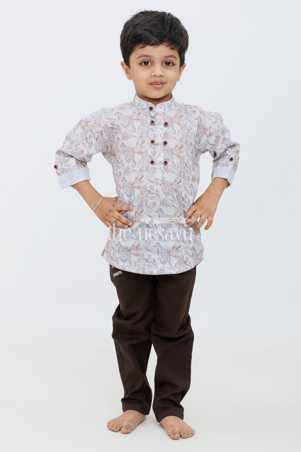 The Nesavu Boys Casual Set Boys Multicolor Floral Print Shirt with Black Slim-Fit Pants - Effortless Casual Look Nesavu Nesavu Boys Black Slim-Fit Pants Floral Print Shirt - Sophisticated Semi-Casual Set