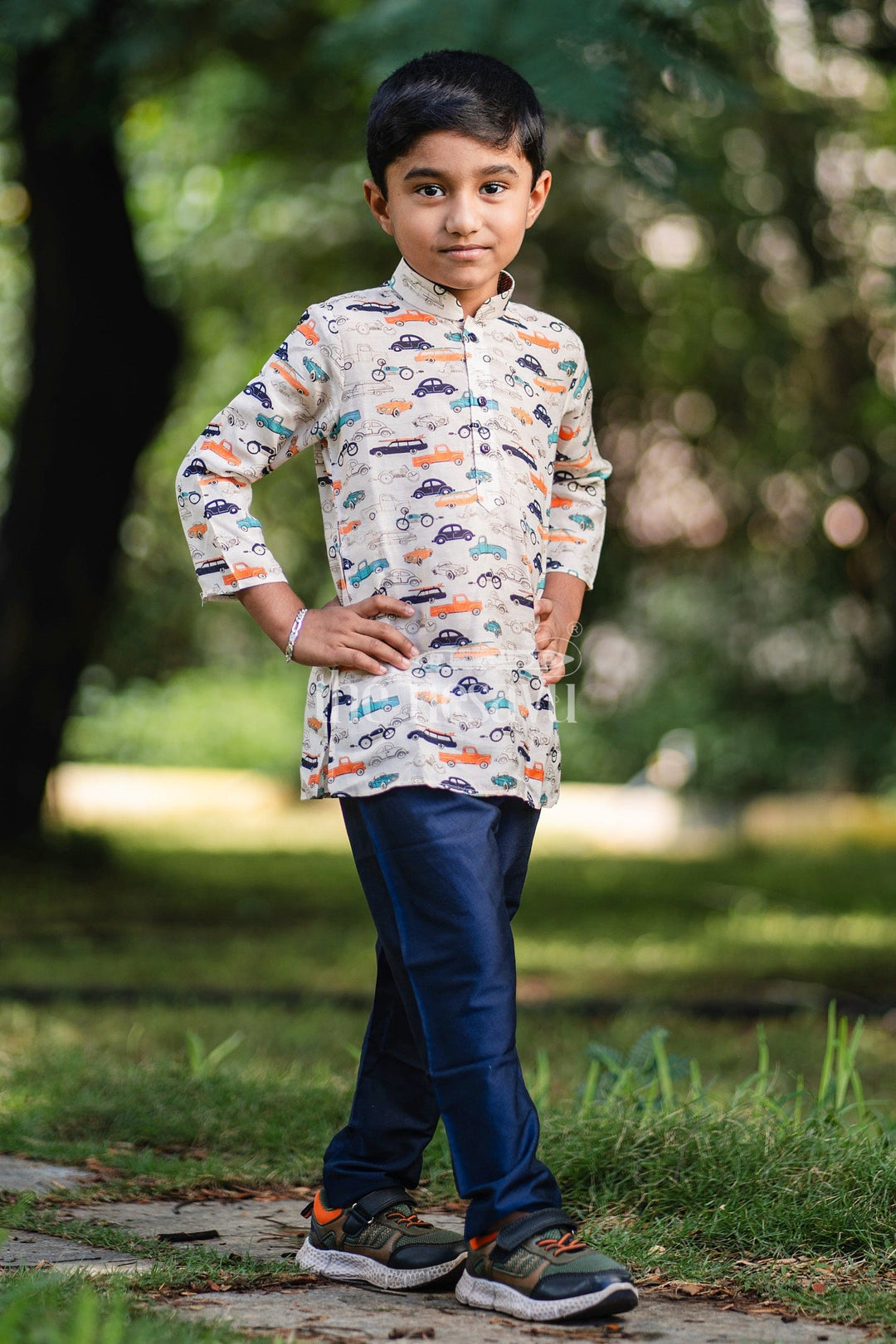 The Nesavu Boys Dothi Set Boys Multicolor Kurta with Vehicle Print and Black Pants Set for Playdates and Casual Outings Nesavu 12 (3M) / multicolor BES579A-12 Nesavu Boys Kurta Set Car Print Black Pants Casual Playdates Festive Gatherings