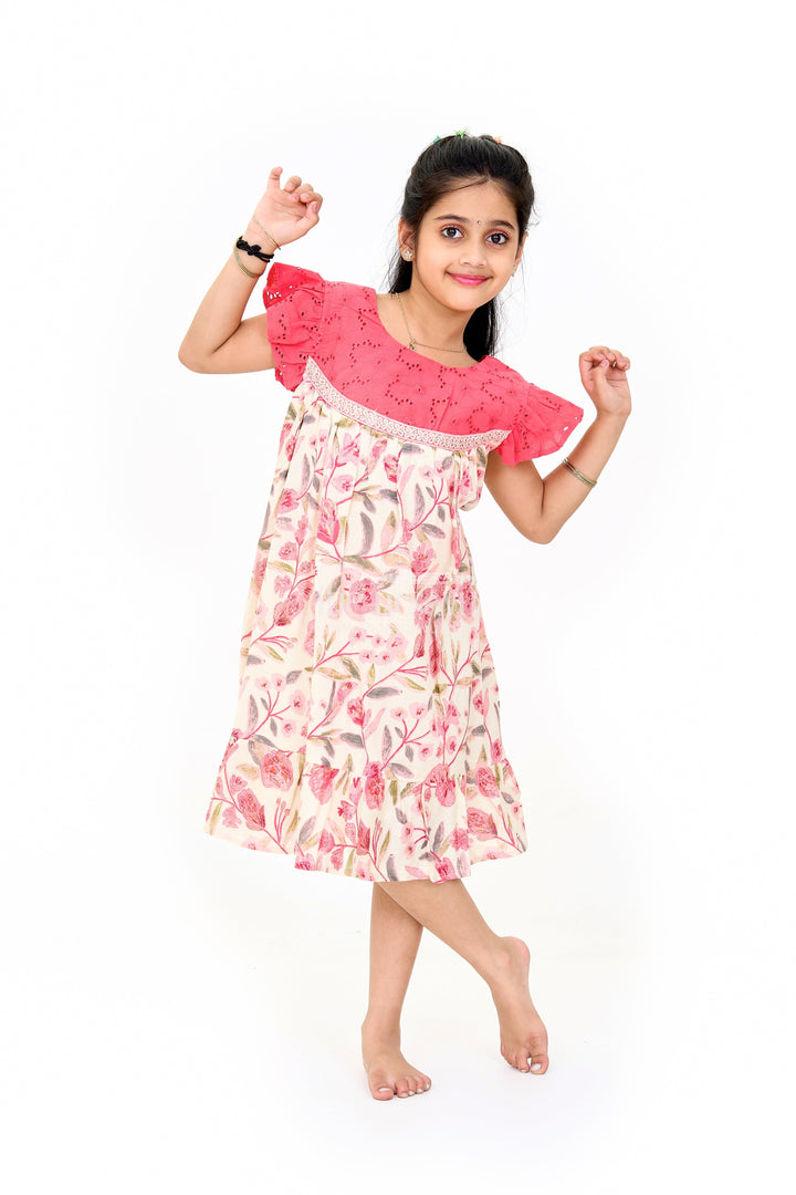 The Nesavu Girls Cotton Frock Charming Girls Cotton Lined Dress with Floral Print and Elegant Lace Detailing Nesavu Nesavu Girls Cotton Lined Dress Pink Floral Print Ruffled Hemline Lace Accents