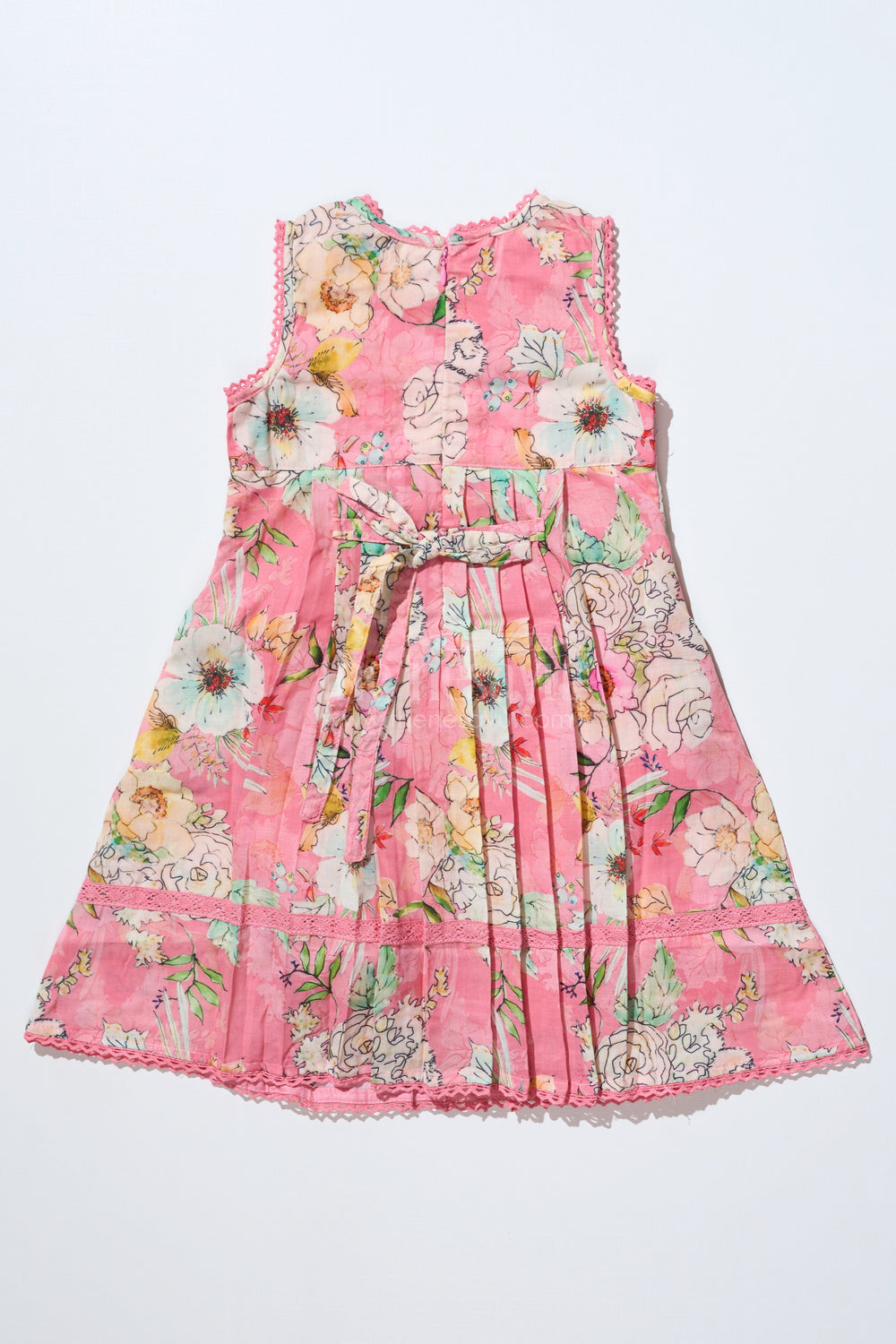 The Nesavu Girls Cotton Frock Girls Frock with Flowers in Soft Cotton Featuring Delicate Smocking and Pleated Detailing Nesavu Nesavu Girls Frock Flowers Soft Cotton Smocking Elegant Pleats