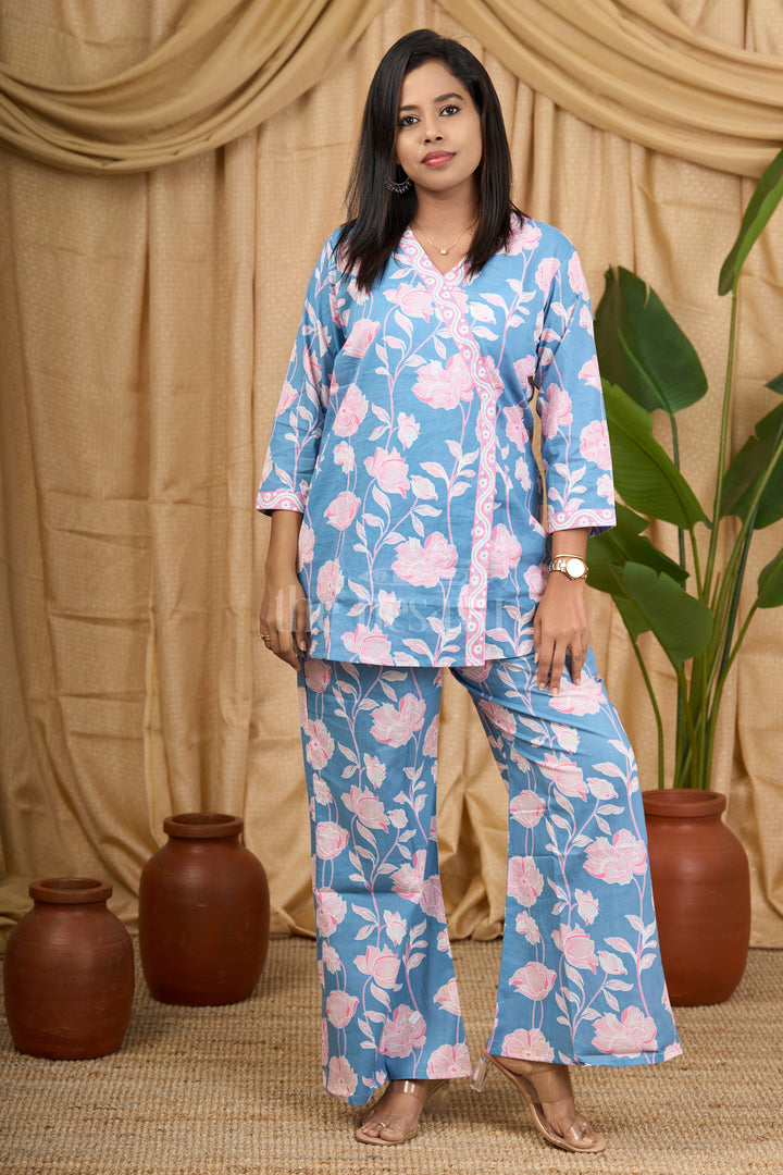 The Nesavu Womens Co-Ord Sets Women's Co-Ord Set in Soft Cotton with Gray Base and Pink Floral Print for Casual Wear Nesavu Nesavu Women's Gray Cotton Co-Ord Set Pink Floral Print Casual Outdoor Wear