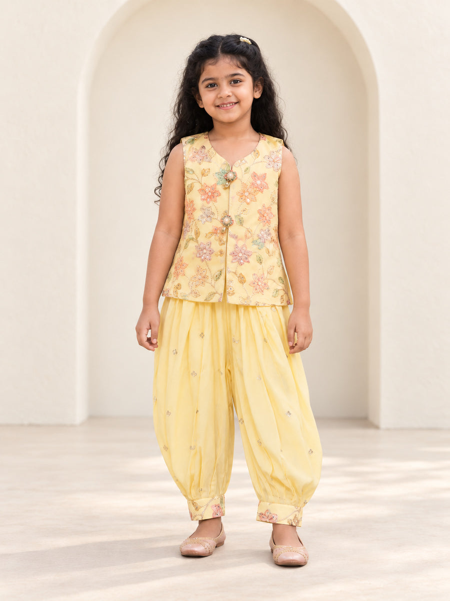 Girls Dothi Sets