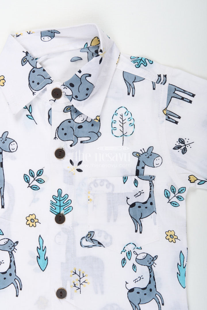 Boys cotton set with giraffe and jungle animal print