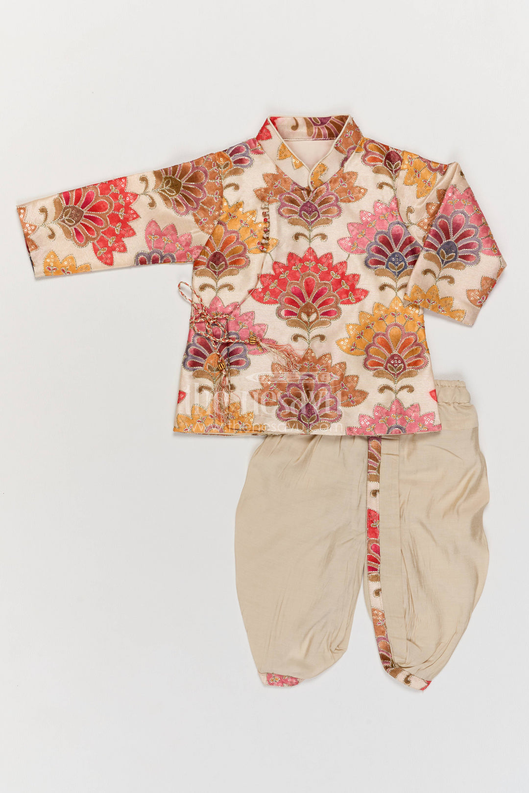 Pattu Pancha Set with Multicolor Floral Detailing for Special Occasions