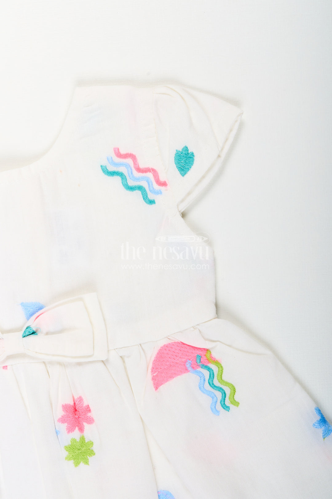 Baby girl sleeveless frock with rainbow embroidery for casual photoshoots