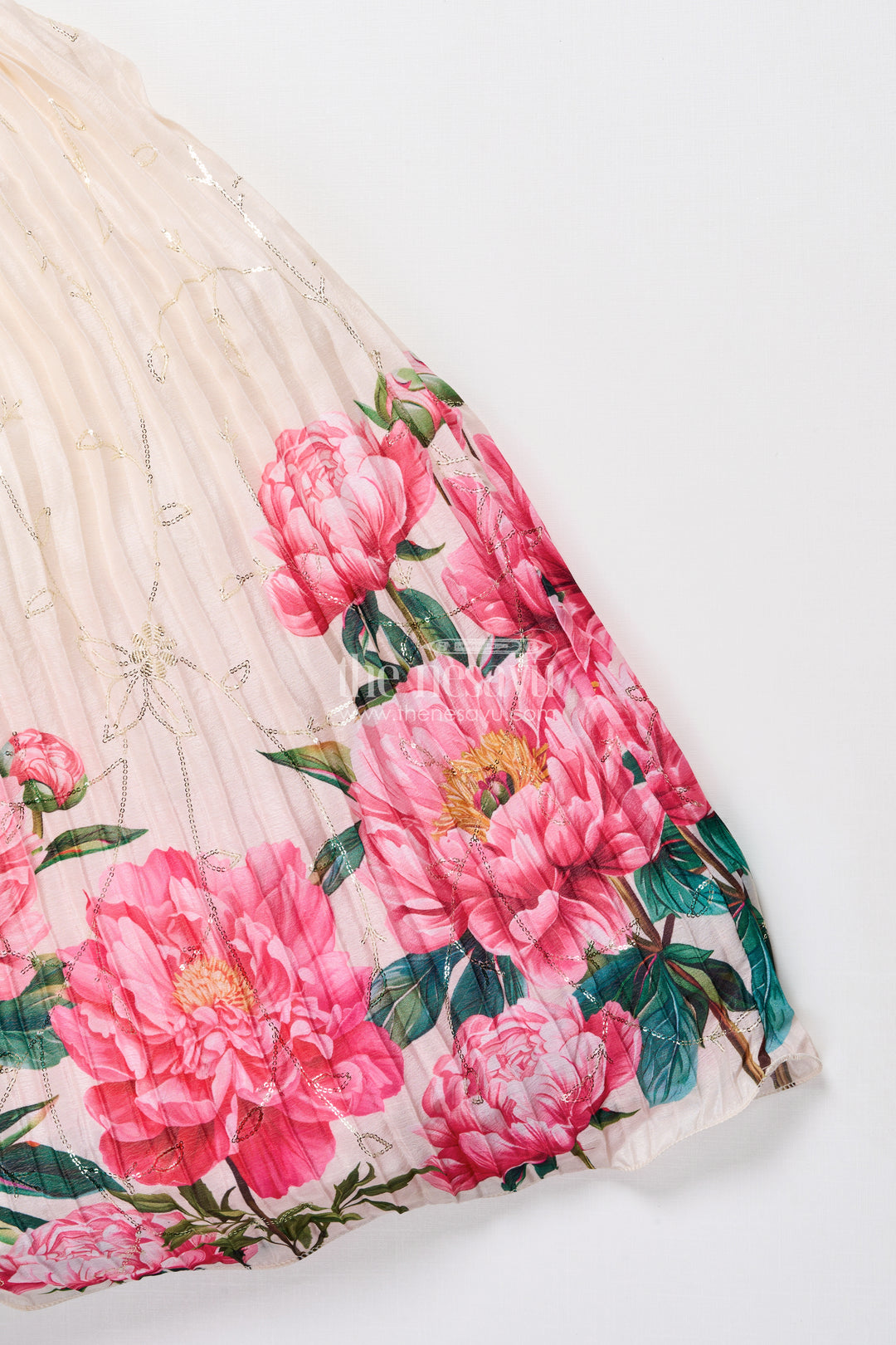Party gown for girls with floral print and puff sleeves for birthdays and events