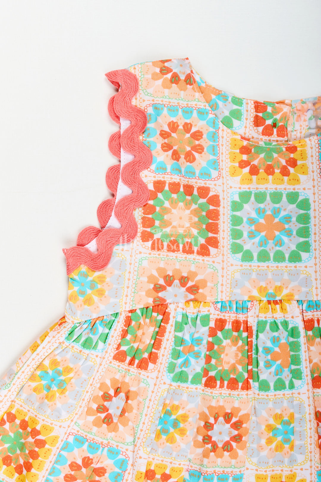Baby girl cotton frock with prints for everyday twirls and comfort