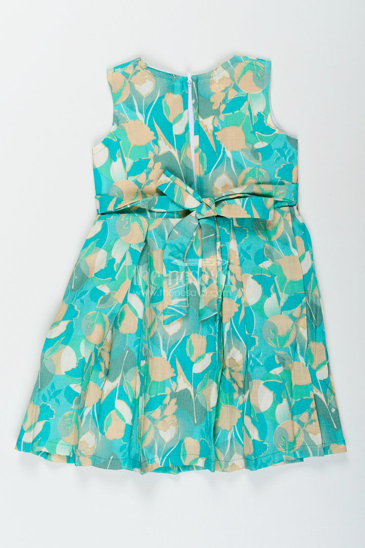 Girls cotton frock with floral digital print in sleeveless design