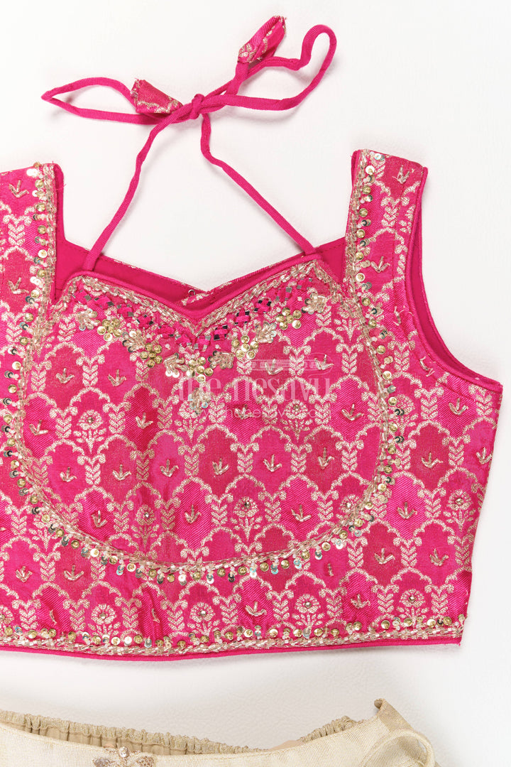 Girls Lehenga Choli in Pink with Thread Embroidery