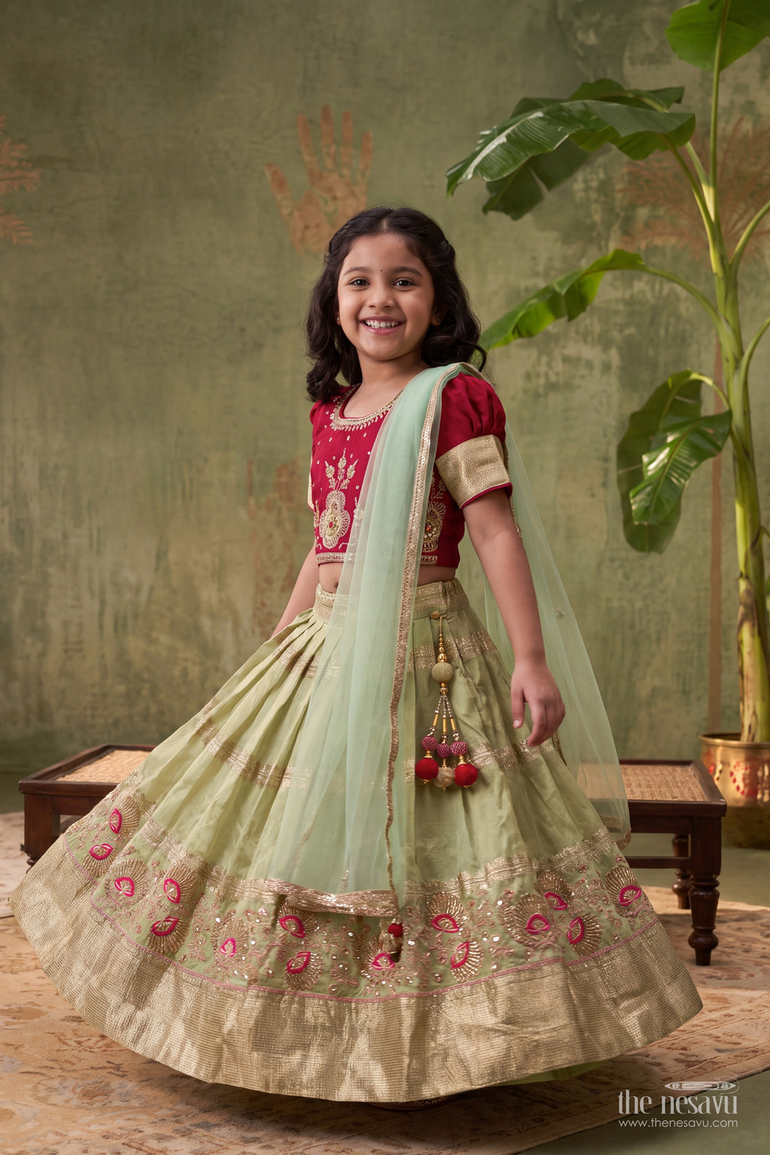 Wedding Lehenga for Girls with Thread Embroidery for Festive Occasions