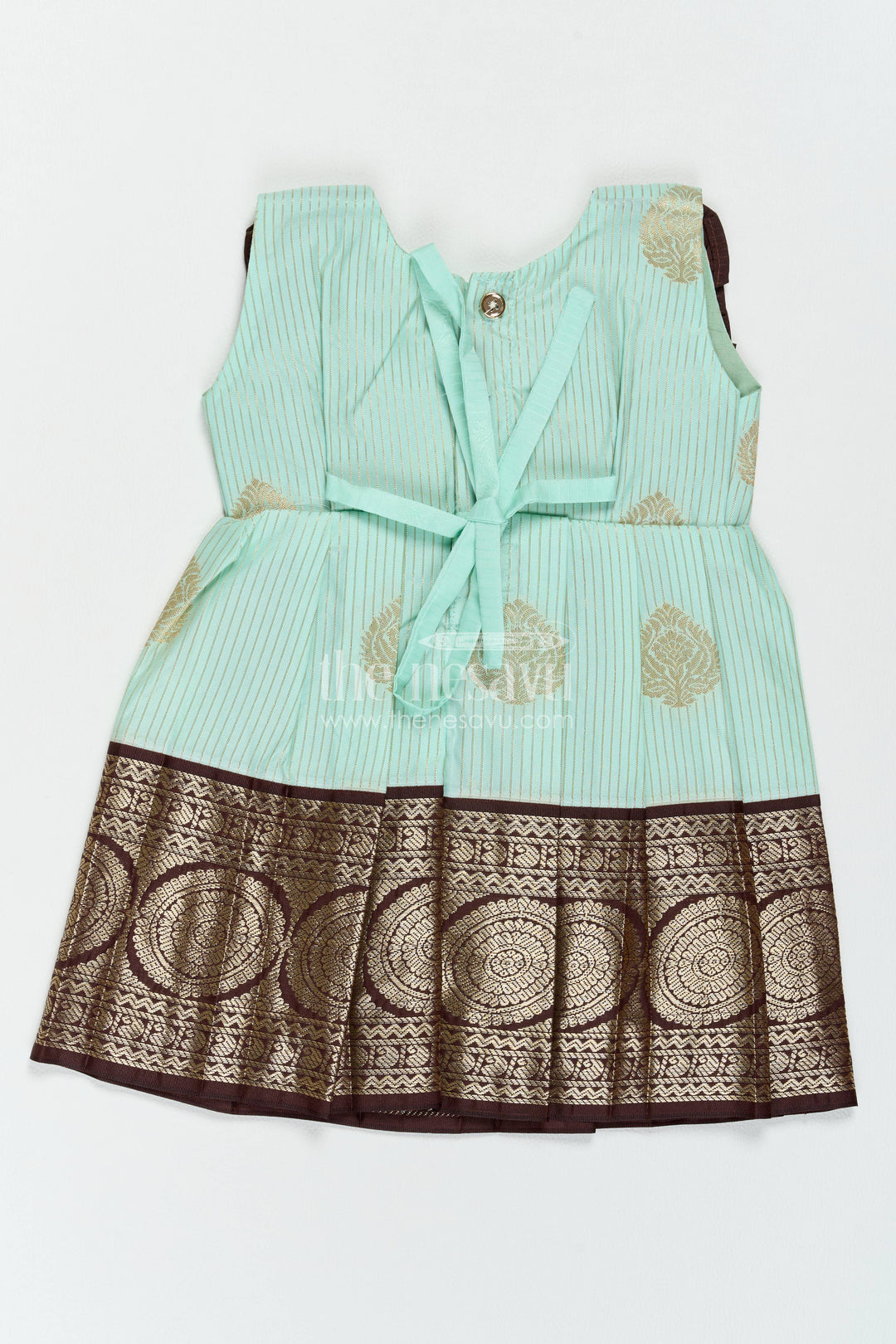 Traditional Silk Frock with Jacquard Weave for Weddings and Parties
