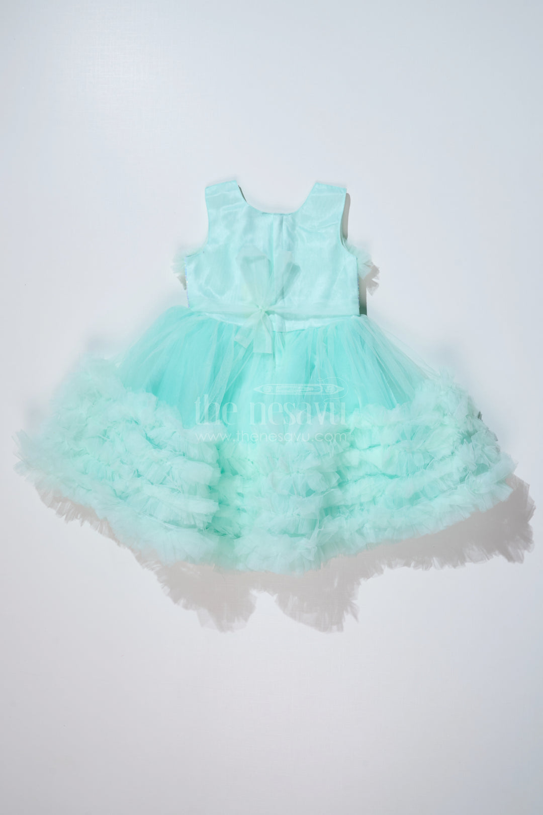 Elegant Green Net Dinner Dress for Girls with Ruffles and a Sequin Bow