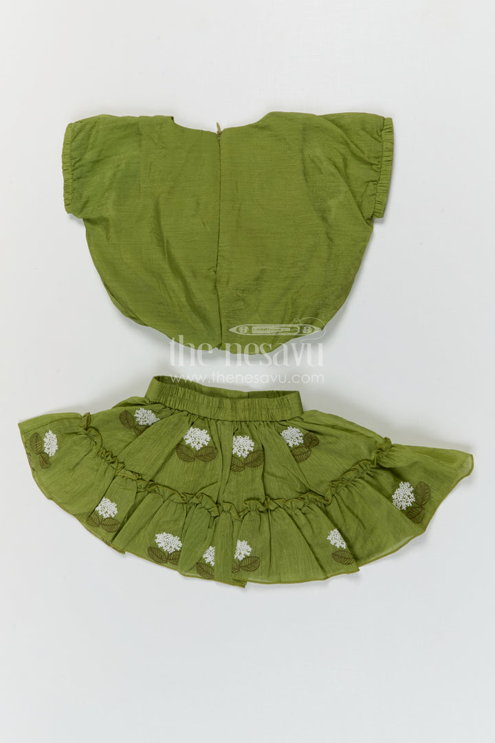The Nesavu Baby Casual Sets Baby Girl Casual Outfit Set for Playdates and Everyday Outings Nesavu Nesavu baby girl cotton casual outfit set with thread embroidery for playdates and daily wear