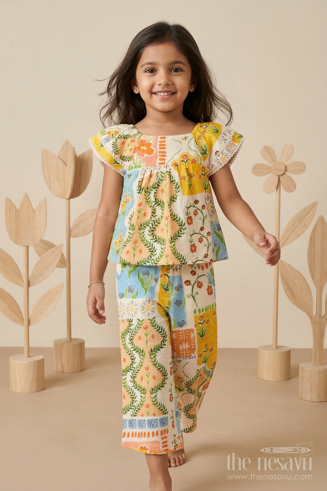 The Nesavu Girls Co-Ord Sets Baby Girl Co Ord Set for Summer Holidays and Toddler Outings Nesavu 16 (1Y) / Multicolor / Cotton GCS026A-16 Nesavu baby girl cotton co ord set for toddler summer holidays and outings with floral digital print