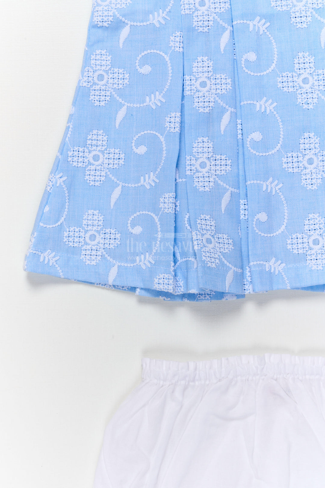 The Nesavu Baby Cotton Frocks Baby Girl Cotton Frock with Embroidery and Bloomers for Everyday Comfort Nesavu Nesavu baby girl cotton frock with thread embroidery and bloomers for casual daily wear