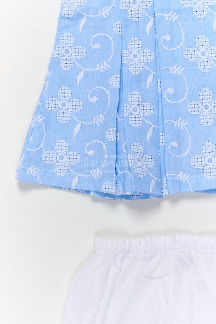 The Nesavu Baby Cotton Frocks Baby Girl Cotton Frock with Embroidery and Bloomers for Everyday Comfort Nesavu Nesavu baby girl cotton frock with thread embroidery and bloomers for casual daily wear