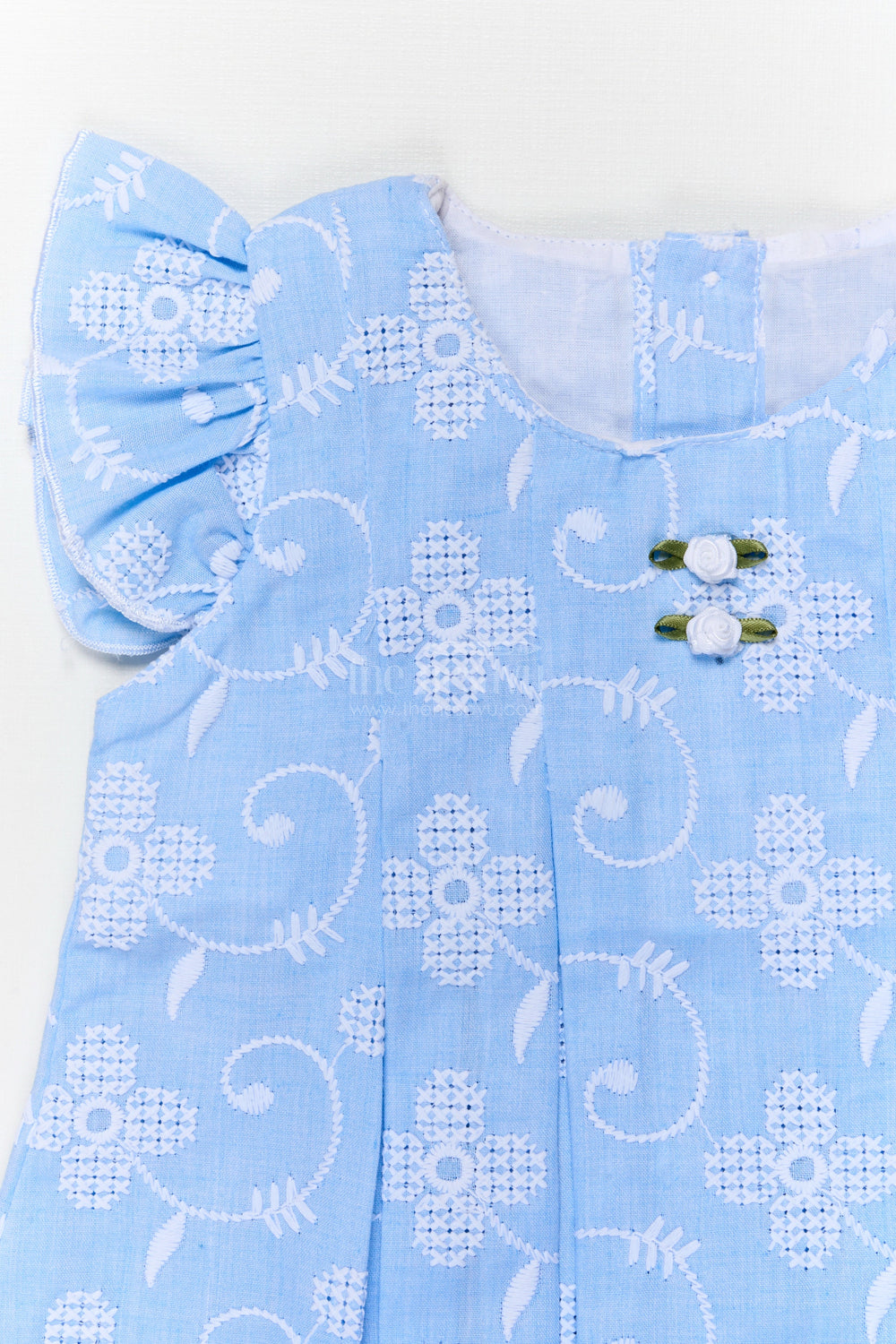 The Nesavu Baby Cotton Frocks Baby Girl Cotton Frock with Embroidery and Bloomers for Everyday Comfort Nesavu Nesavu baby girl cotton frock with thread embroidery and bloomers for casual daily wear