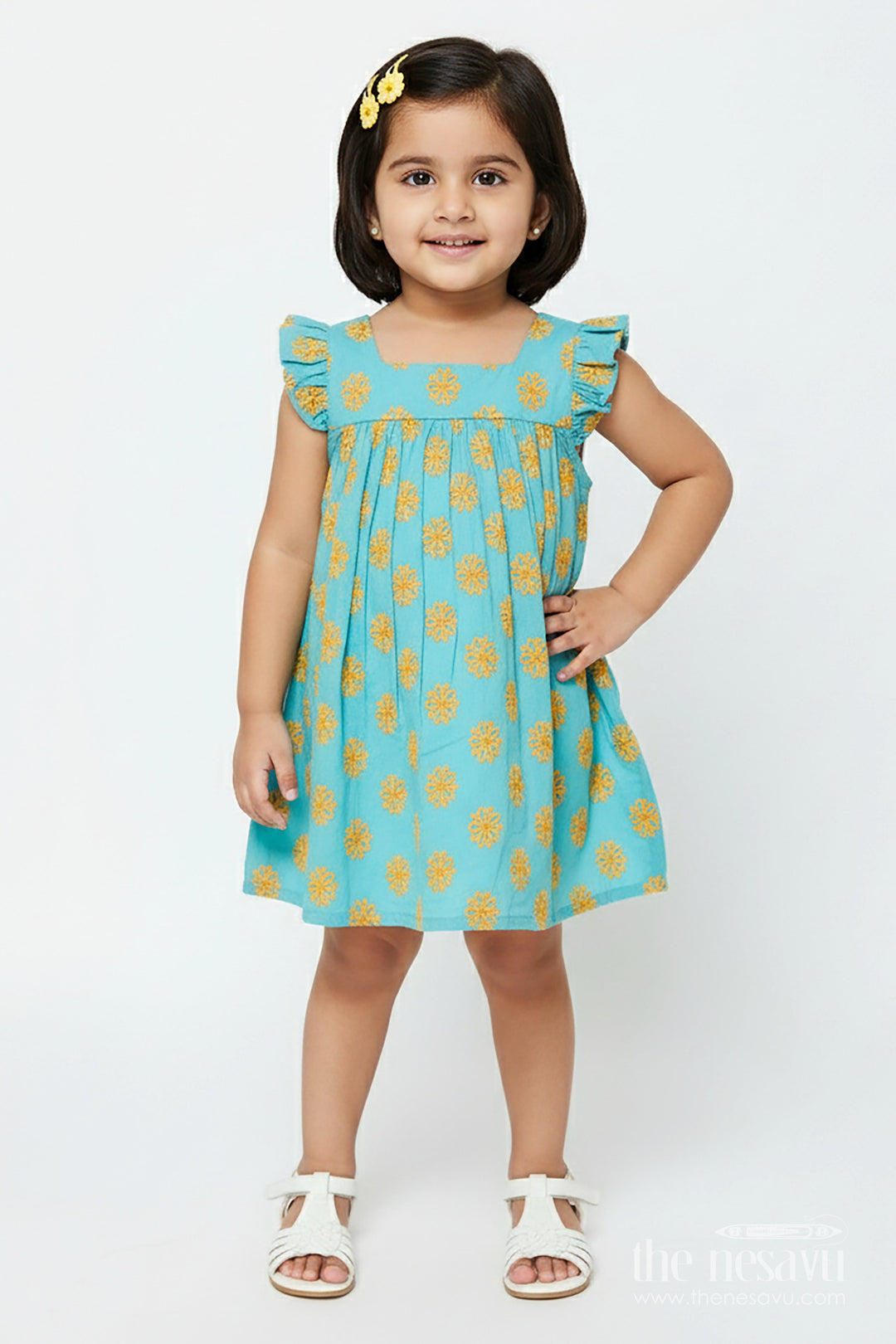 The Nesavu Girls Cotton Frock Baby Girl Cotton Frock with Embroidery for Playdates and Everyday Comfort Nesavu 12 (3M) / Green GFC1922A-12 Nesavu baby girl cotton frock floral thread embroidery casual playdates summer outings