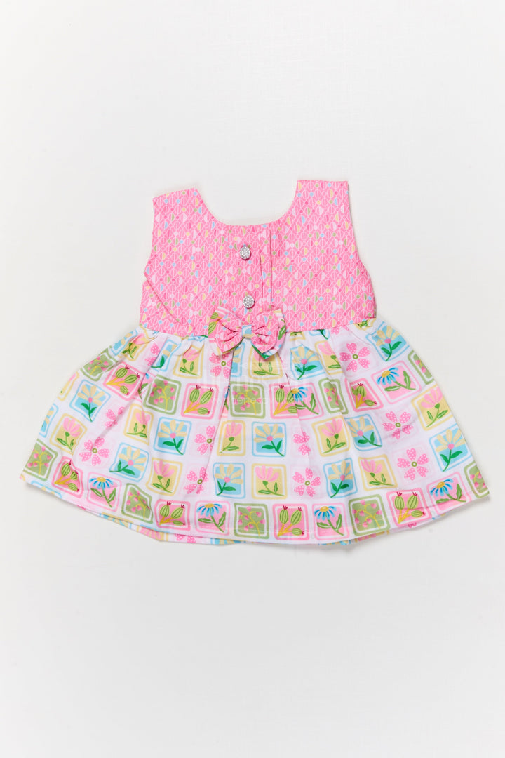 The Nesavu Baby Cotton Frocks Baby Girl Cotton Frock with Playful Cartoon Fruit Print for Casual Wear Nesavu 14 (6M) / Pink BFJ898A-14 Nesavu baby girl cartoon fruit print cotton frock – sleeveless and perfect for play