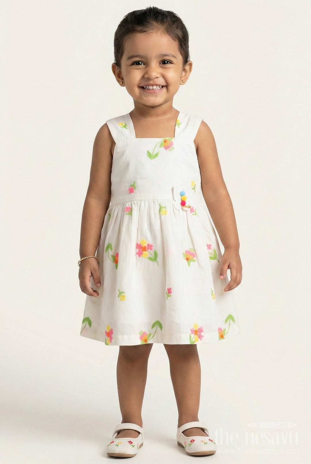 The Nesavu Baby Cotton Frocks Baby Girl Cotton Frock with Thread Embroidery for Summer Outings Nesavu 14 (6M) / White BFJ855B-14 Nesavu sleeveless baby girl cotton frock with thread embroidery for summer and casual outings