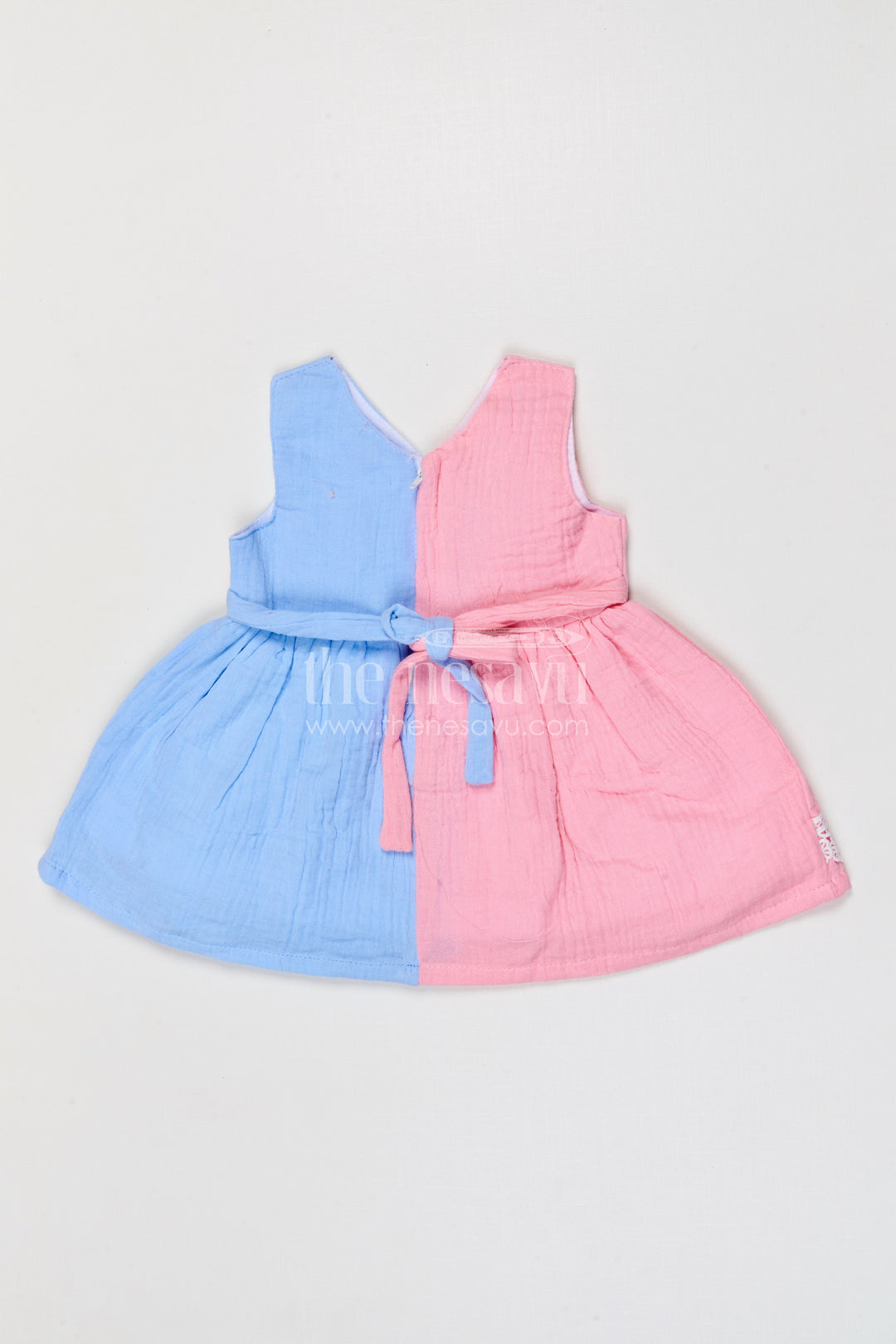 The Nesavu Baby Frocks Baby Girl Frock for Summer Outings and Family Gathering Events Nesavu Nesavu baby girl muslin cotton frock for summer outings and family gatherings with lace hem