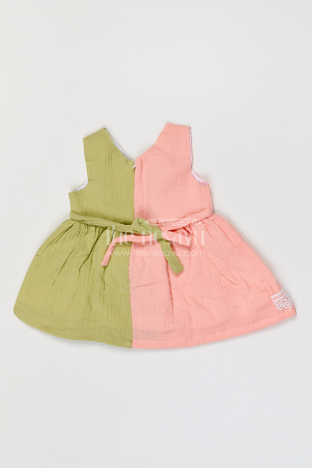 The Nesavu Baby Frocks Baby Girl Frock for Summer Outings and Playful Moments Nesavu Nesavu baby girl muslin cotton frock for summer outings and playdates with lace hem