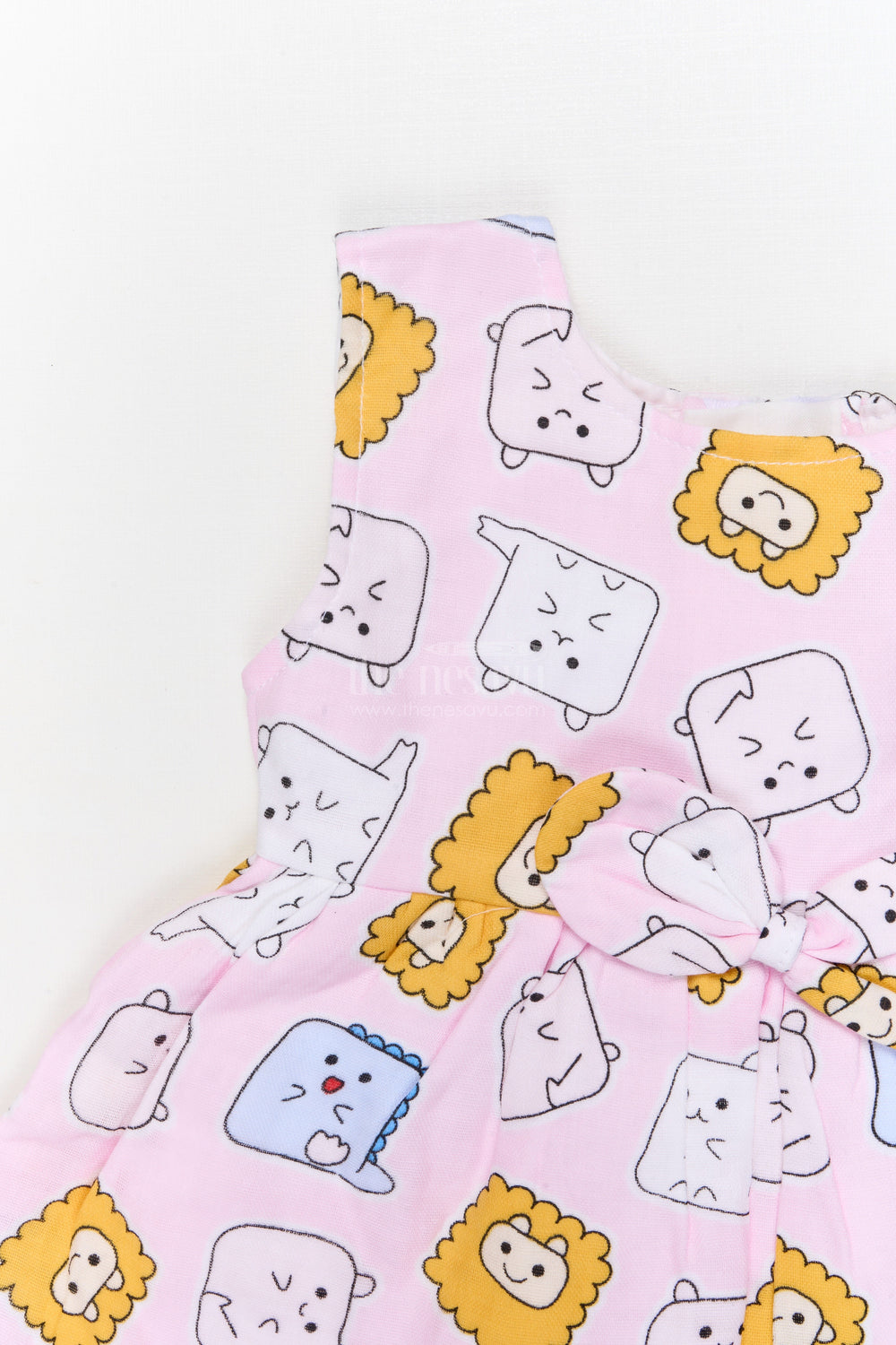 The Nesavu Baby Cotton Frocks Baby Girl Frock with Animal Digital Print for Playdates and Everyday Fun Nesavu Nesavu baby girl cotton frock with digital animal print and bow for playdates and daily adventures