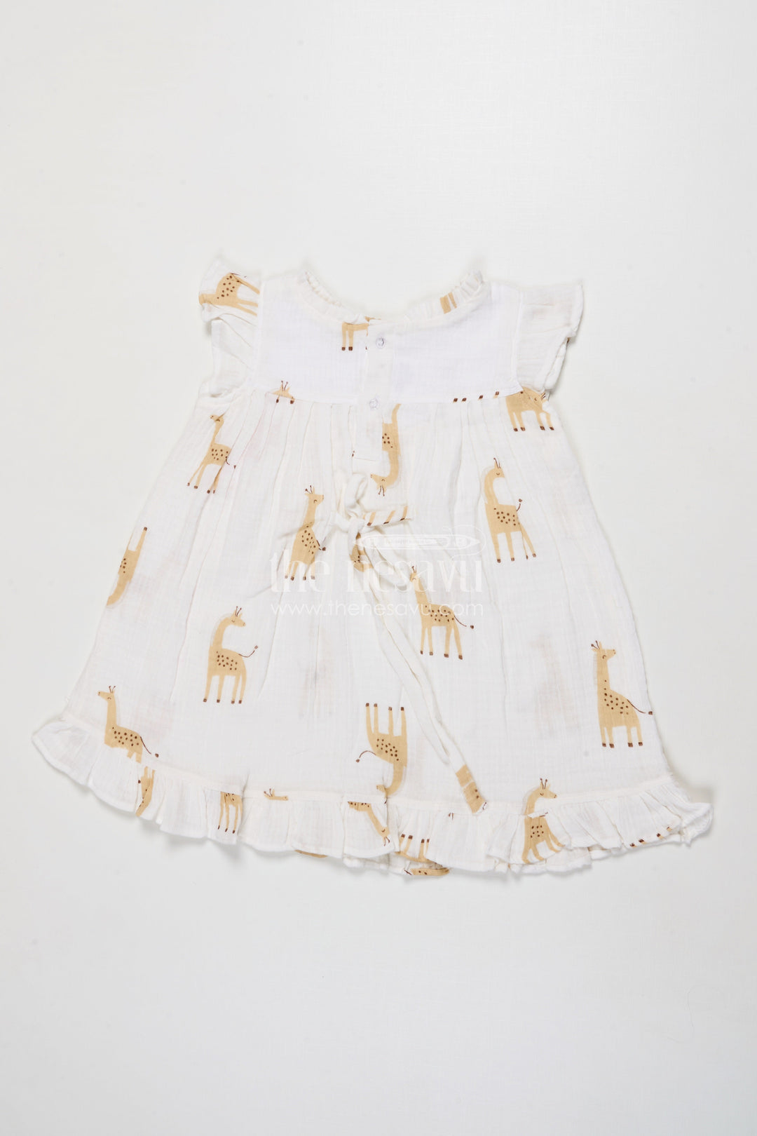 The Nesavu Girls Cotton Frock Baby Girl Muslin Cotton Frock with Giraffe Print for Casual Outings and Playdates Nesavu Nesavu baby girl muslin cotton frock with giraffe print for everyday wear and outings