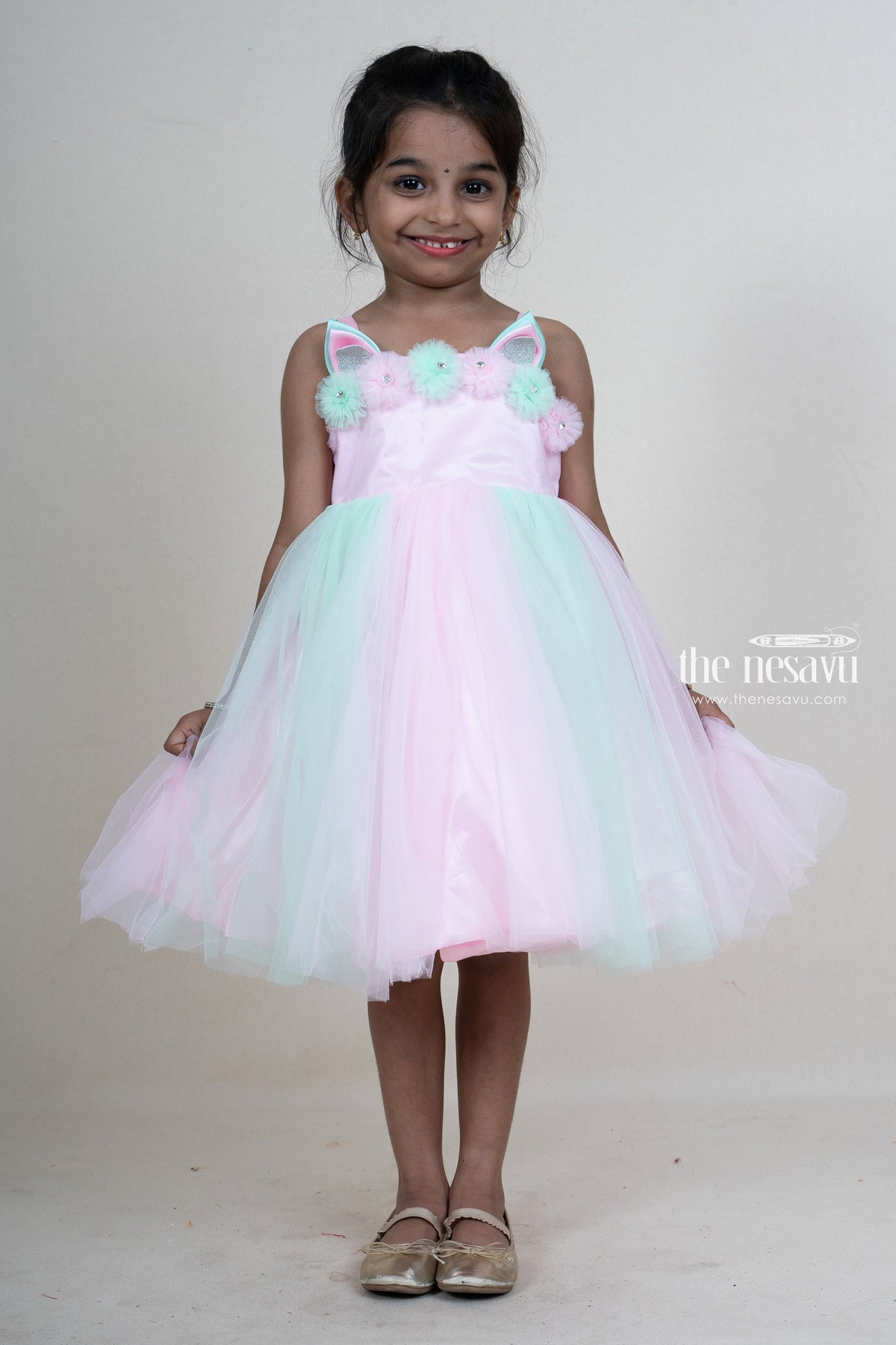 Designer gowns online for baby girl