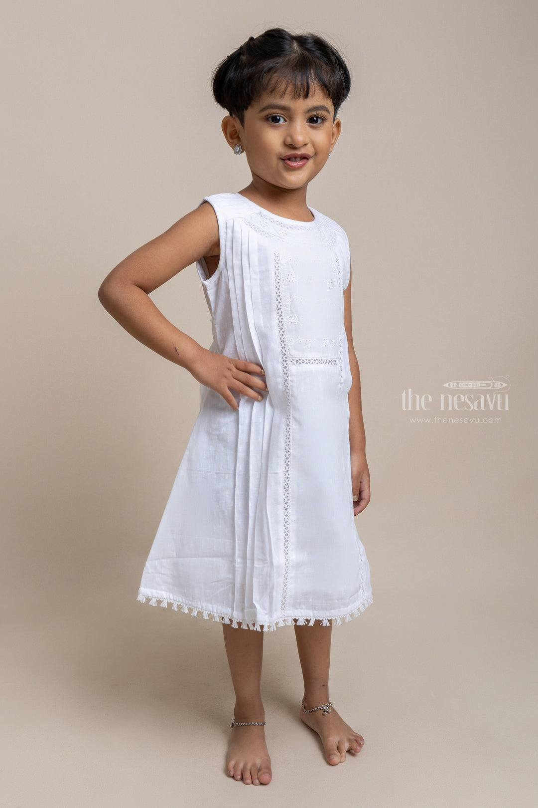The Nesavu Girls Cotton Frock Beautiful White Floral Designed Sleeveless Cotton Frock for Girls Nesavu Attractive Girls Cotton Frock | Trendy Cotton Frock | The Nesavu
