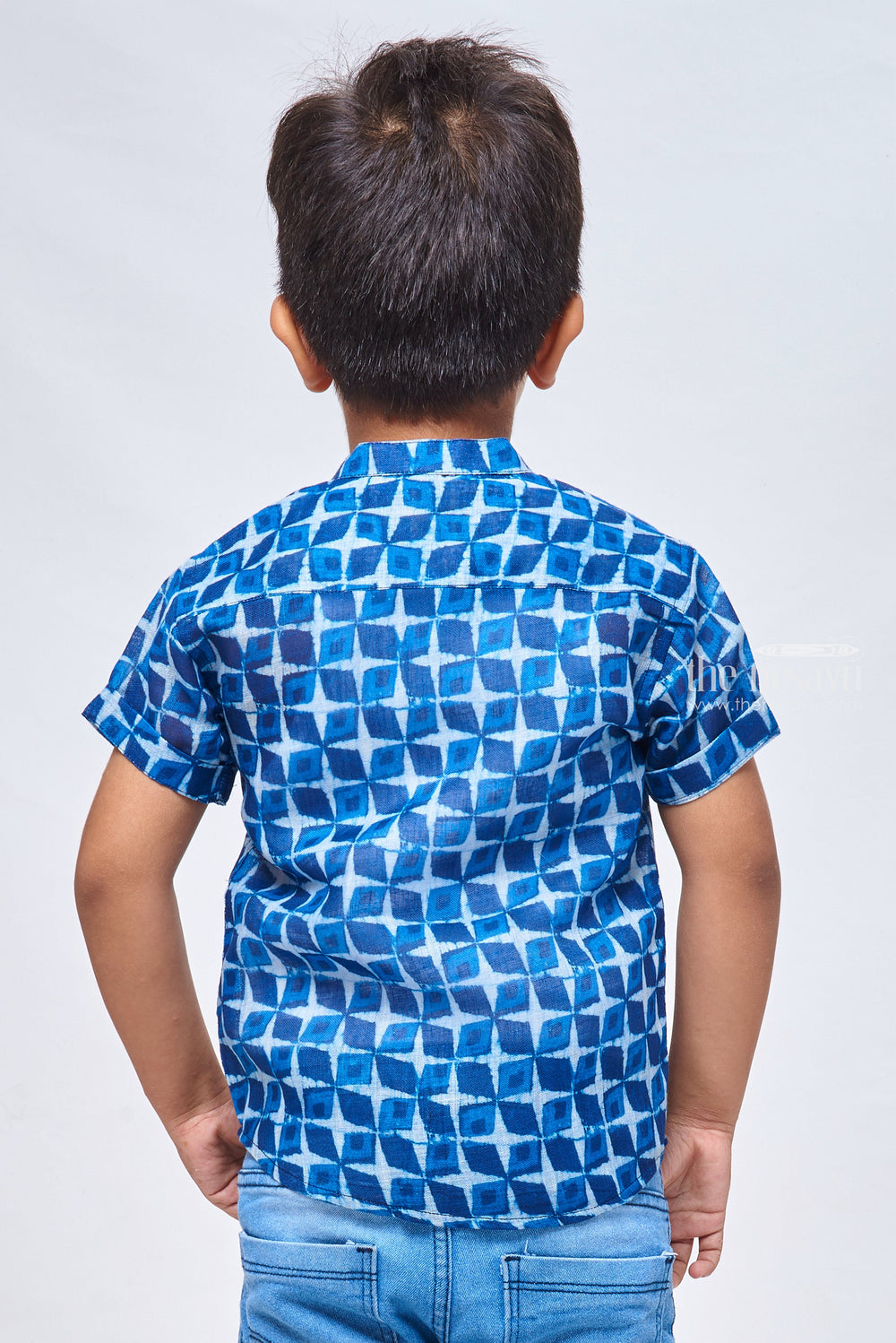 The Nesavu Boys Linen Shirt Boho Chic in Indigo: Linen Boys' Shirt with Artistic Prints for a Free-Spirited Style Nesavu Linen Boys Shirt with Artistic Prints | Boys Premium Shirt | The Nesavu