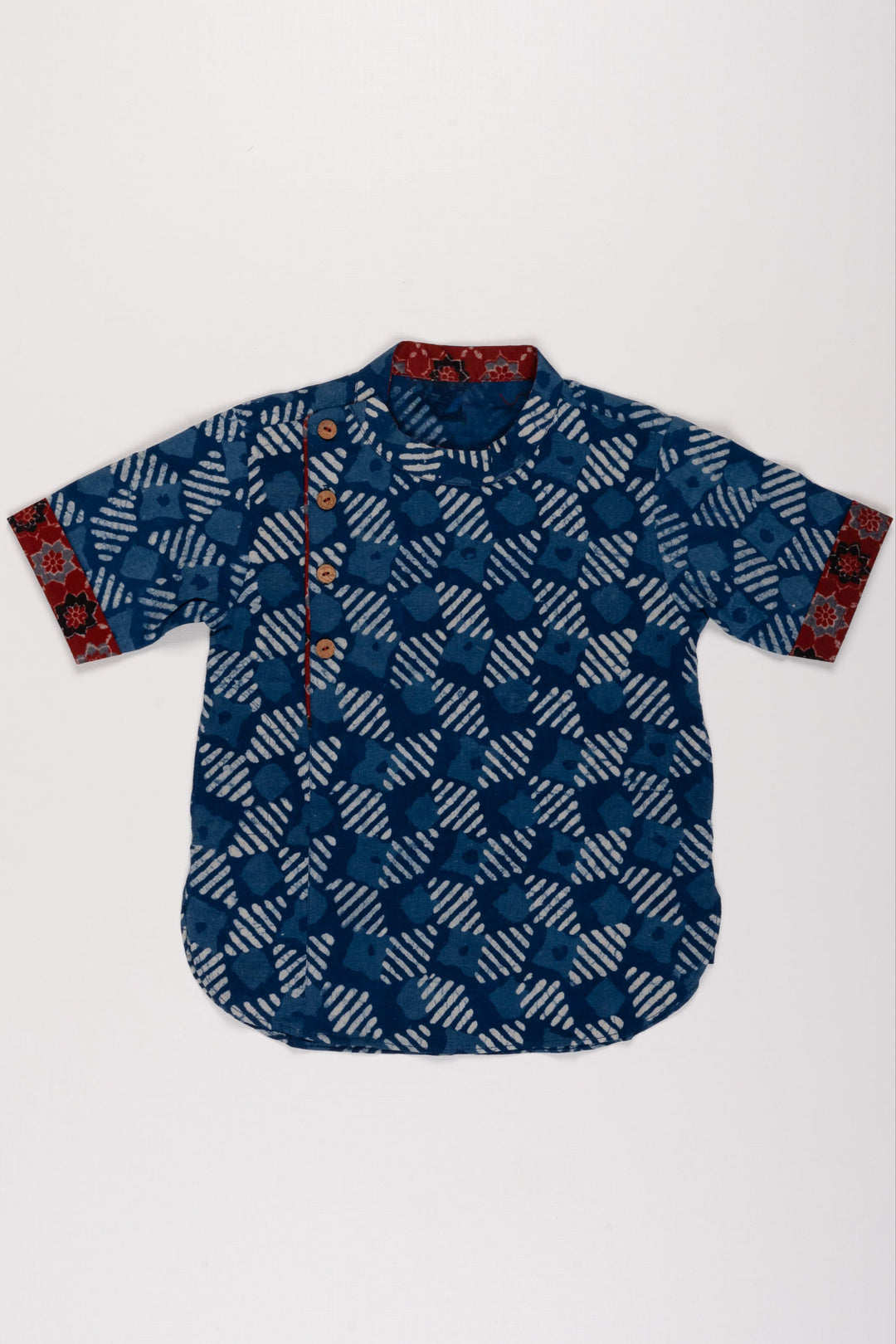 The Nesavu Boys Kurtha Shirt Boys Aesthetic Blue Cotton Shirt with Abstract Design and Unique Cuff Accents Nesavu 16 (1Y) / Blue / Cotton BS116A-16 Designer Boys Kurta Shirts Collection | Perfect for Festive Occasions | The Nesavu