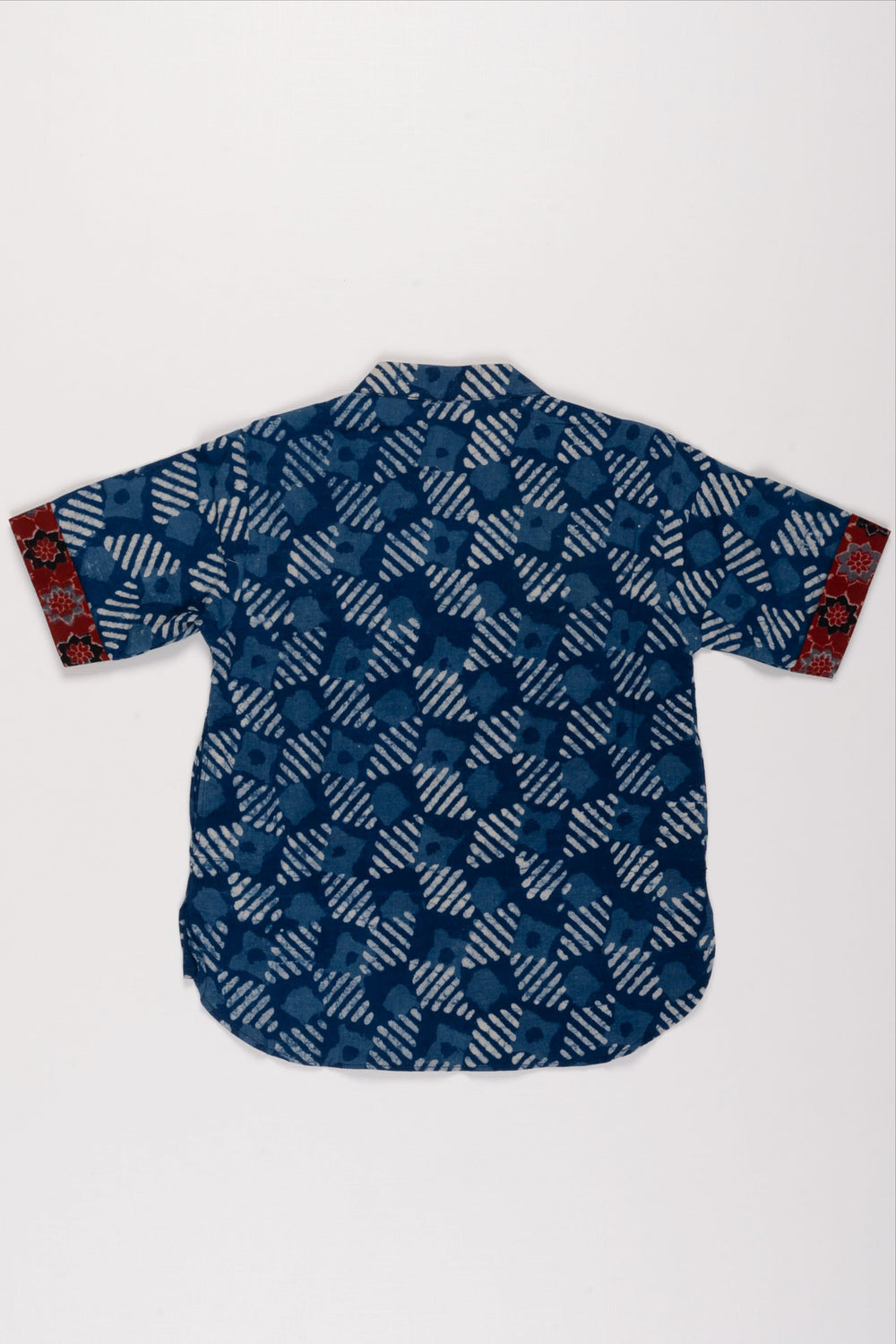 The Nesavu Boys Kurtha Shirt Boys Aesthetic Blue Cotton Shirt with Abstract Design and Unique Cuff Accents Nesavu Designer Boys Kurta Shirts Collection | Perfect for Festive Occasions | The Nesavu