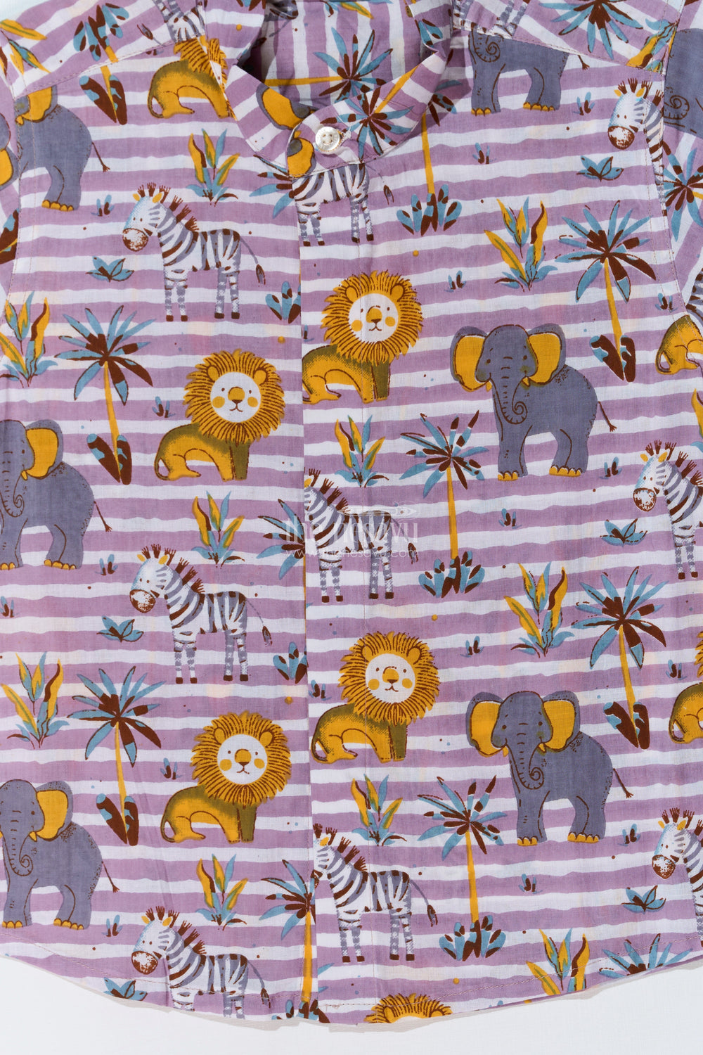 The Nesavu Boys Cotton Shirt Boys Animal Print Casual Dress Shirt in Cotton Block Print with Safari-Inspired Design Nesavu Nesavu Boys Animal Print Casual Dress Shirt Cotton Block Print Safari Theme
