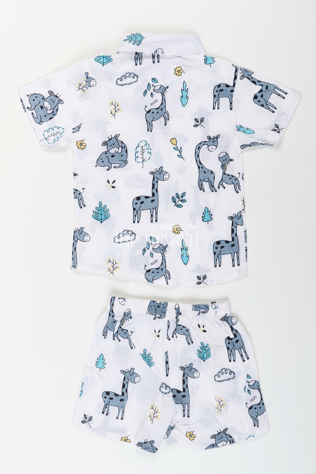 The Nesavu Boys cotton set with giraffe and jungle animal print Nesavu Nesavu boys cotton co-ord set giraffe jungle animal print  breathable summer outfit
