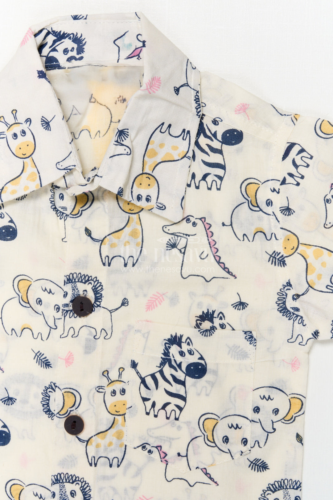 The Nesavu Boys Casual Set Boys Cotton Set with Wild Animal Print for Everyday Fun Nesavu Nesavu boys casual cotton set with wild animal digital print for toddlers’ daily wear