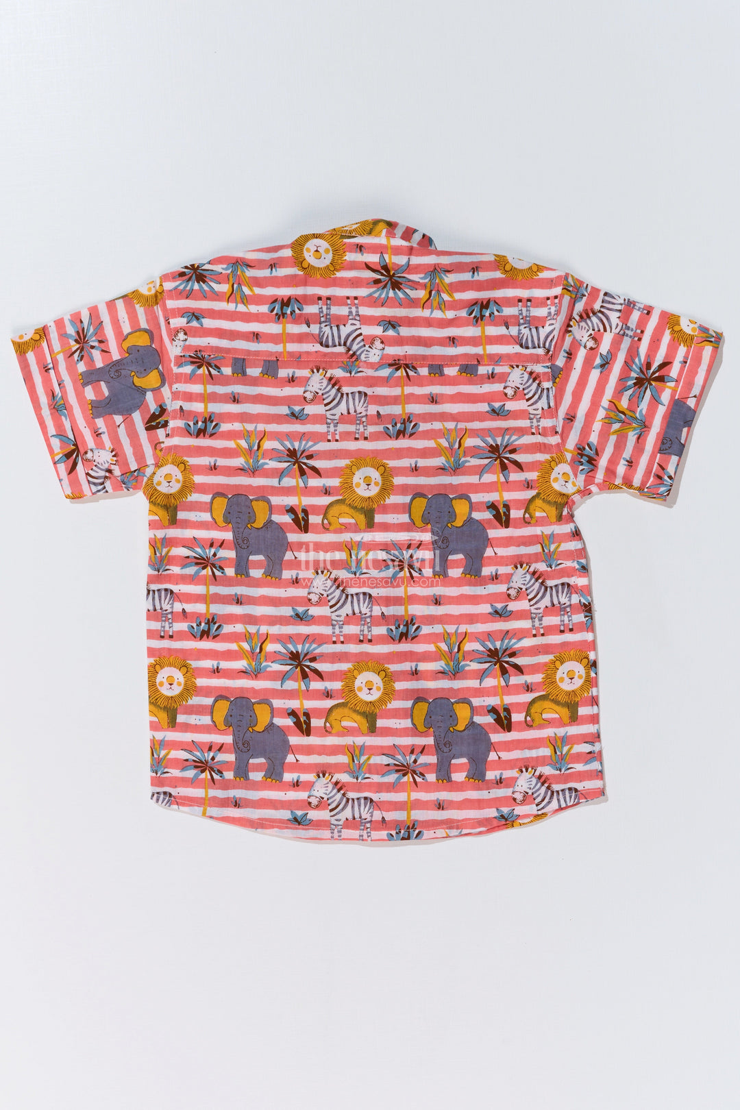 The Nesavu Boys Cotton Shirt Boys Cotton Shirt Dress in Cotton Block Print with Playful Safari Design Nesavu Nesavu Boys Cotton Shirt Dress Cotton Block Print Safari Animal Design