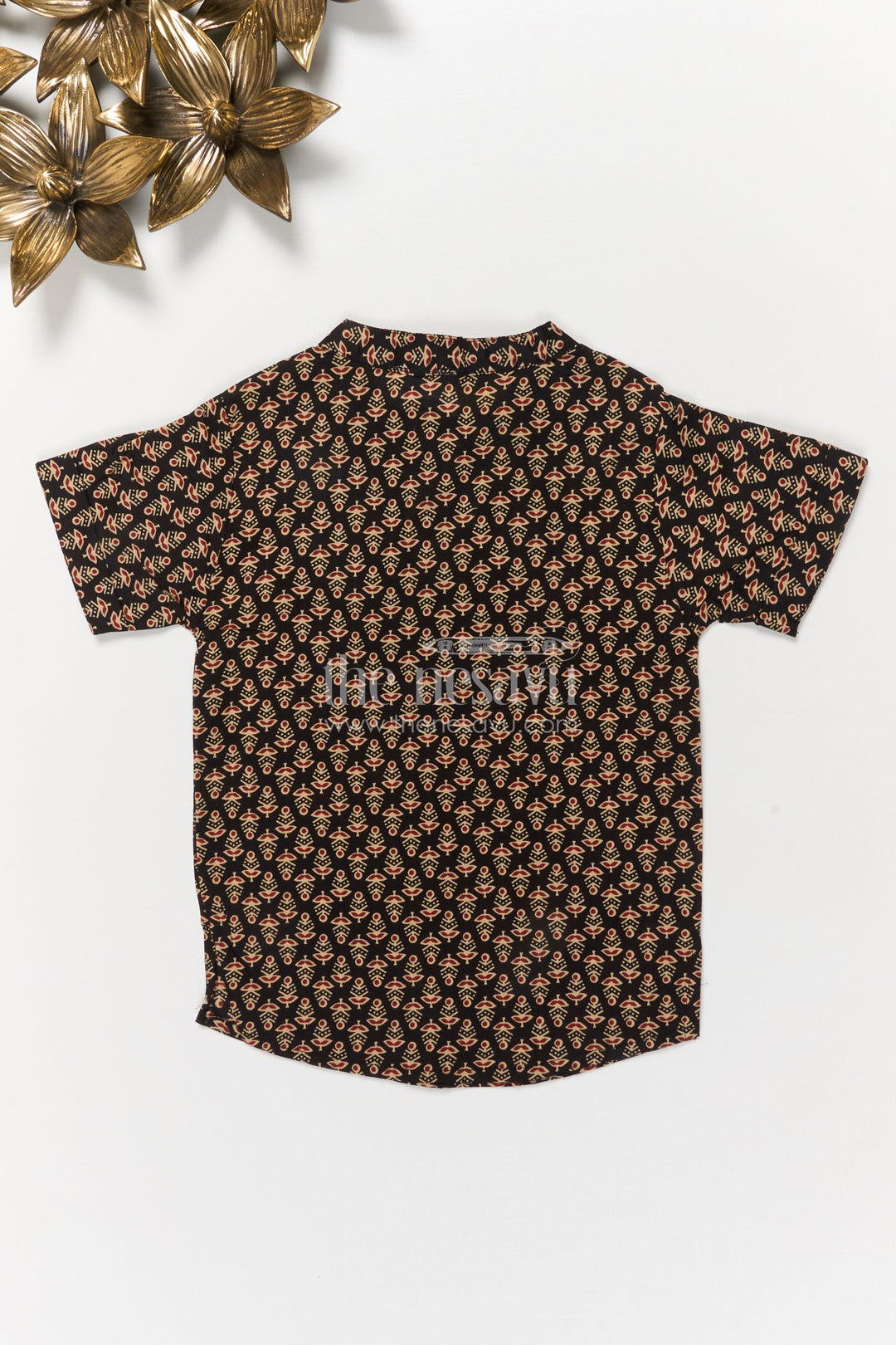 The Nesavu Boys Cotton Shirt Boys Cotton Shirt with Digital Print for Casual Ethnic Styling Nesavu Nesavu boys cotton printed shirt for casual ethnic looks – breathable and versatile styling