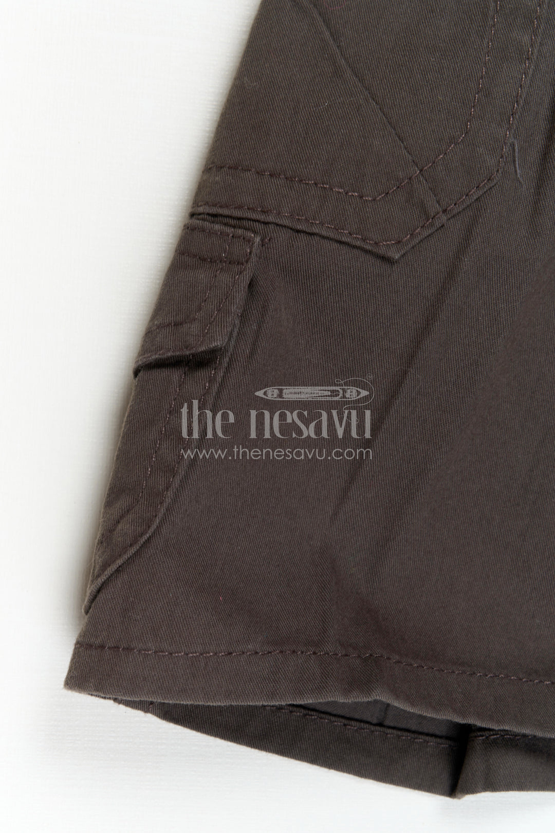 The Nesavu Boys Shorts Boys Cotton Shorts for Everyday Ease and Mobility Nesavu Nesavu cotton boys shorts with button flap pockets – perfect for daily wear and school outings