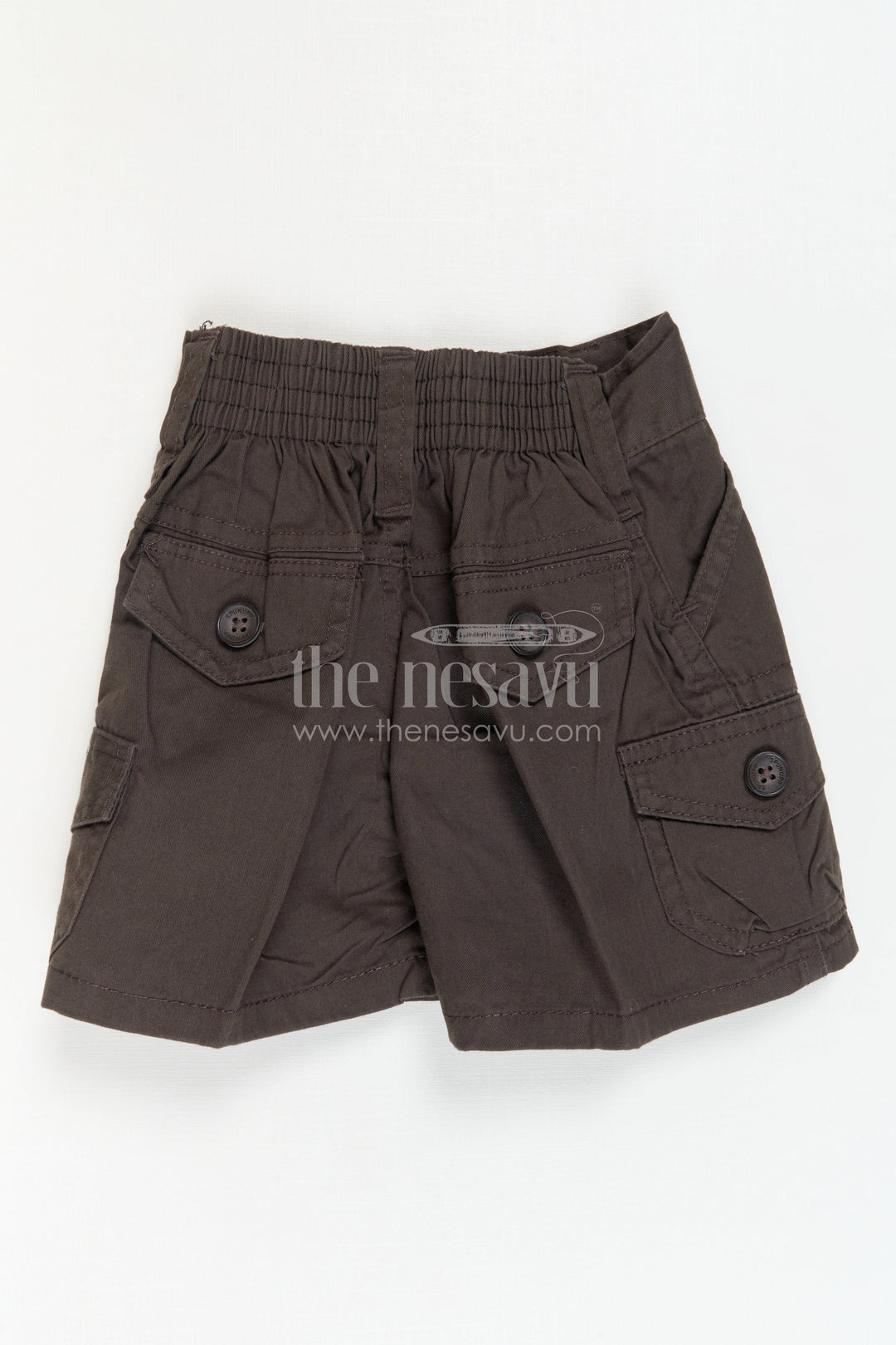 The Nesavu Boys Shorts Boys Cotton Shorts for Everyday Ease and Mobility Nesavu Nesavu cotton boys shorts with button flap pockets – perfect for daily wear and school outings
