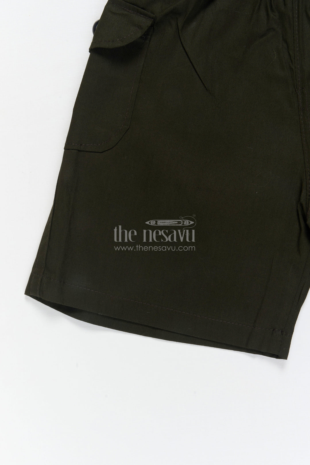 The Nesavu Boys Shorts Boys Easy-wear Cotton Shorts with Elastic Waist and Pocket Detailing Nesavu 16 (1Y) / Green / Cotton BWS072D-16 Nesavu boys cotton shorts with elastic waistband and flap pocket detail – great for everyday adventures
