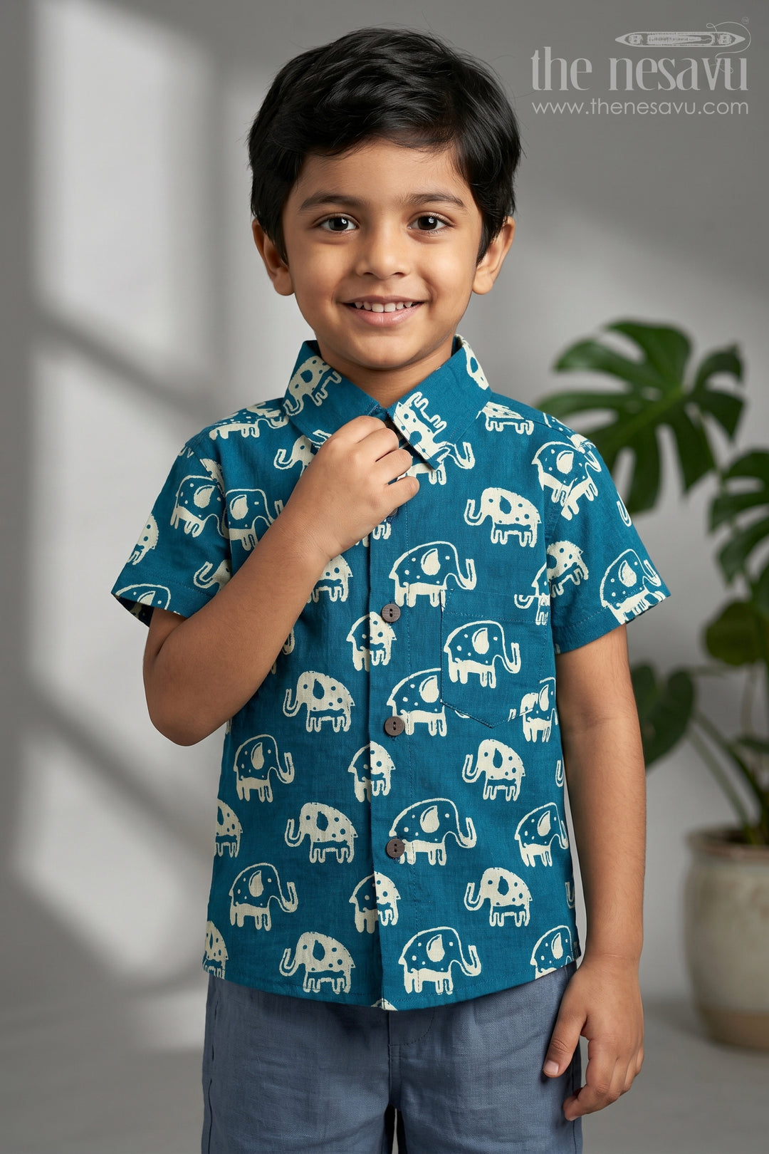 The Nesavu Boys Cotton Shirt Boys Elephant Print Cotton Shirt for Playful Casual Outings Nesavu 20 (3Y) / Blue / Cotton BS501A-20 Nesavu Boys Blue Cotton Shirt With Elephant Animal Print For Playful Casual Wear