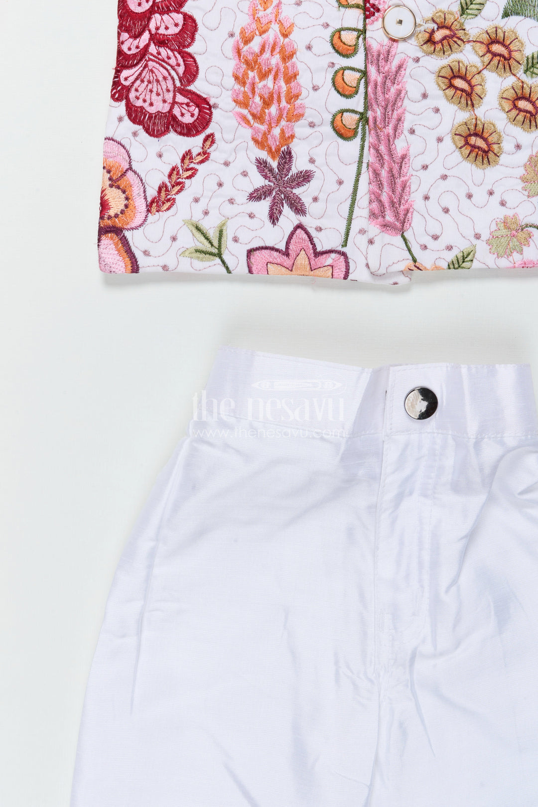 The Nesavu Boys Jacket Sets Boys Ethnic Jacket Set for Cultural Events and Functions Nesavu Nesavu boys ethnic jacket set silk blend designer embroidery festive occasions