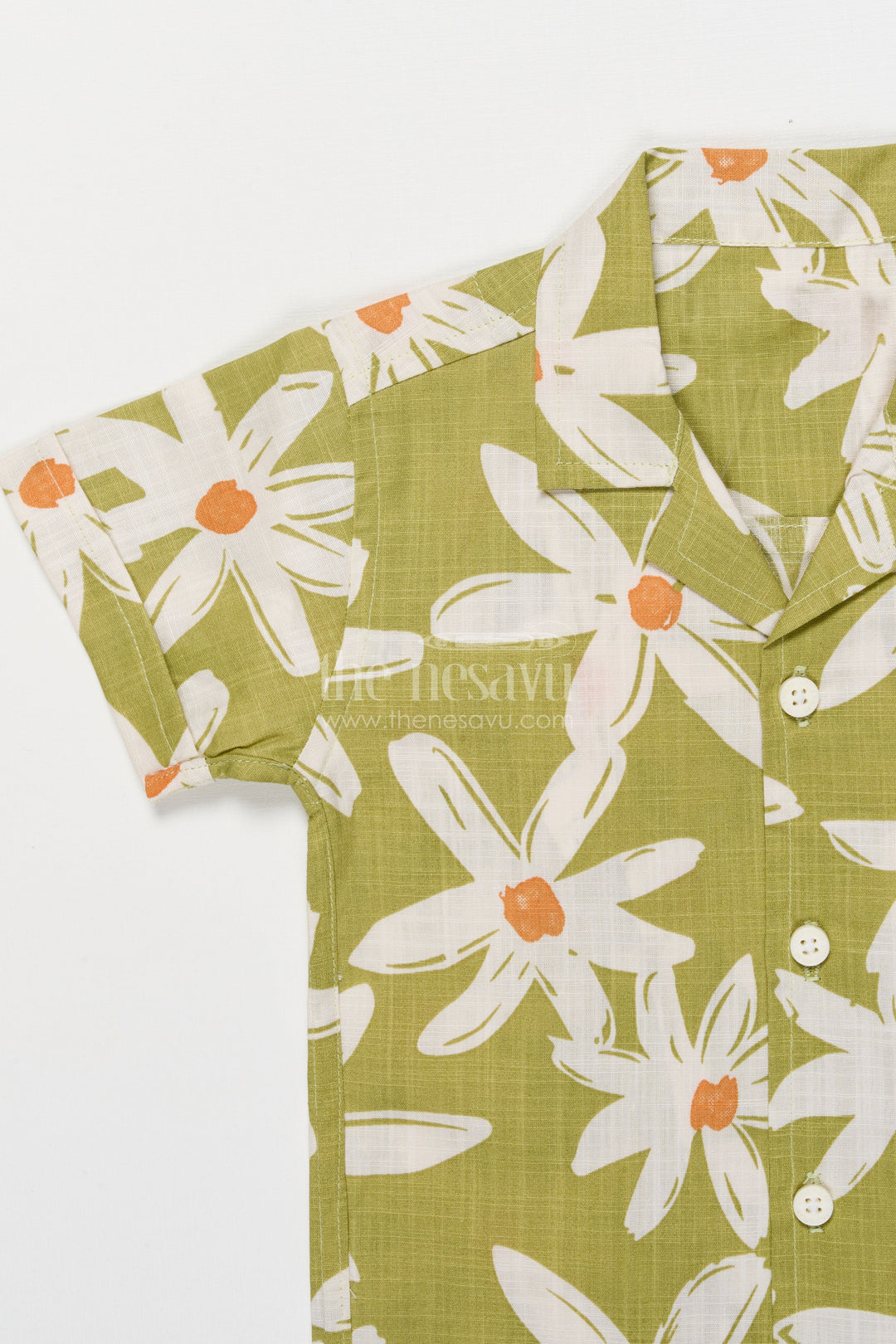 The Nesavu Boys Casual Set Boys Green Floral Cotton Set for Playful Summer Days Nesavu Nesavu boys floral cotton shirt and shorts set in green – ideal for summer play