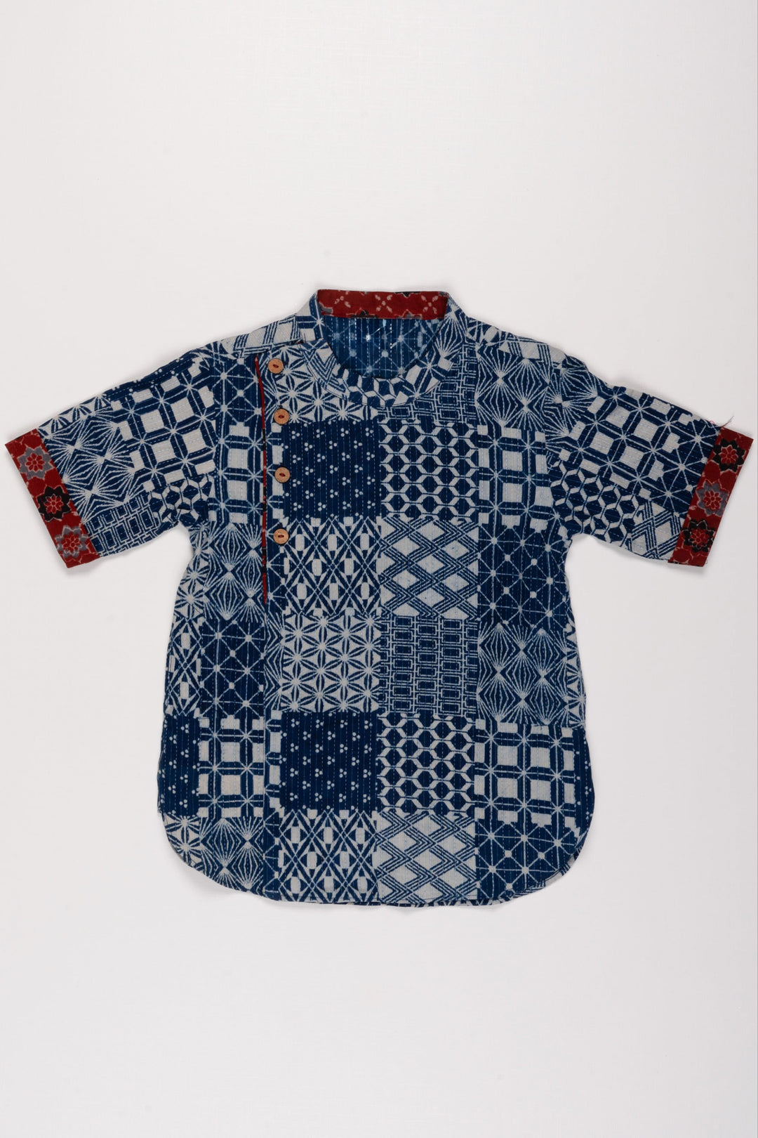 The Nesavu Boys Kurtha Shirt Boys Intricate Geometric Patterned Blue Cotton Shirt with Contrasting Cuff Detail Nesavu 16 (1Y) / Blue / Cotton BS117A-16 Elegant and Stylish Boys Kurta Shirts | Festive and Casual Options Available | The Nesavu