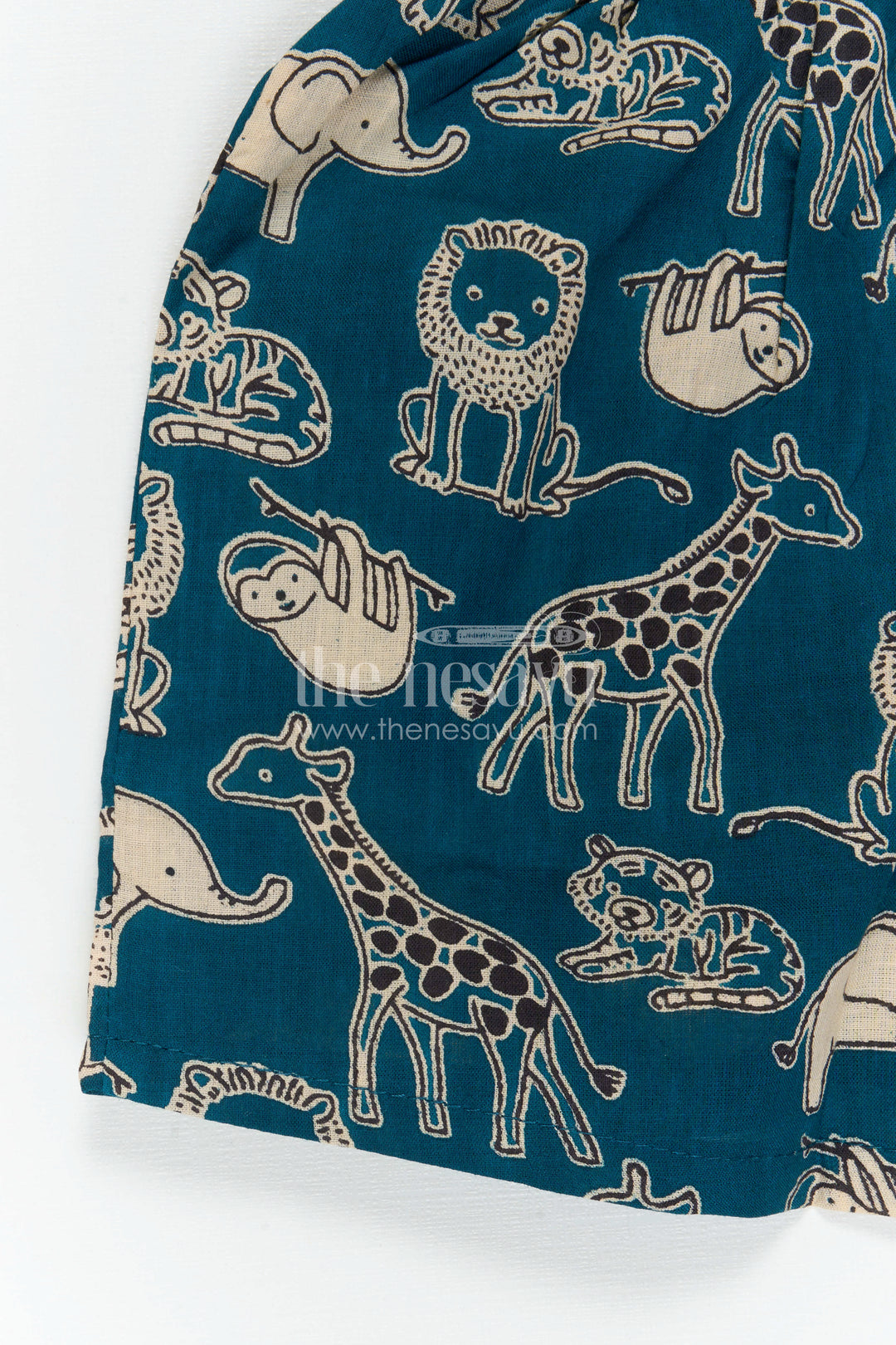 The Nesavu Boys Casual Set Boys Matching Outfit for Summer Travel and Playtime Nesavu Nesavu Boys Cotton Matching Co Ord Set For Summer Travel With Animal Print Shirt And Shorts
