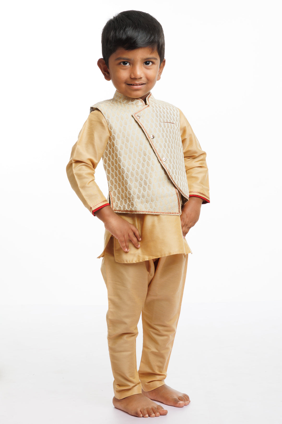 The Nesavu Boys Jacket Sets Boys Modern Kurta with Elegant Brocade Jacket Outfit Nesavu Designer Kurta Pant with Jacket Set for Boys | Traditional Elegance | The Nesavu