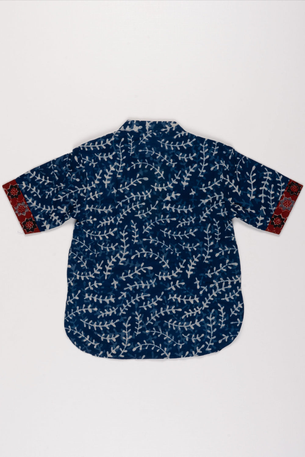The Nesavu Boys Kurtha Shirt Boys Nature-Inspired Vine Patterned Blue Cotton Shirt with Contrasting Cuff Nesavu Shop Trendy Boys Kurta Shirts | High-Quality Cotton Ethnic Wear | The Nesavu