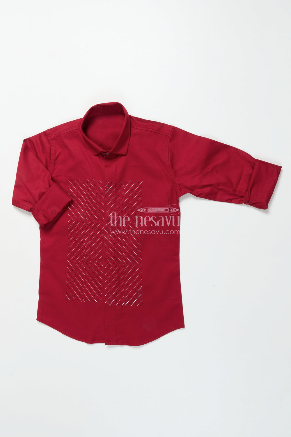 The Nesavu Boys Cotton Shirt Boys Red Shirt with Designer Foil Print Cotton Blend Festive Shirt Nesavu 26 (6Y) / Red BS349C-26 Boys red festive shirt foil print premium cotton blend party shirt